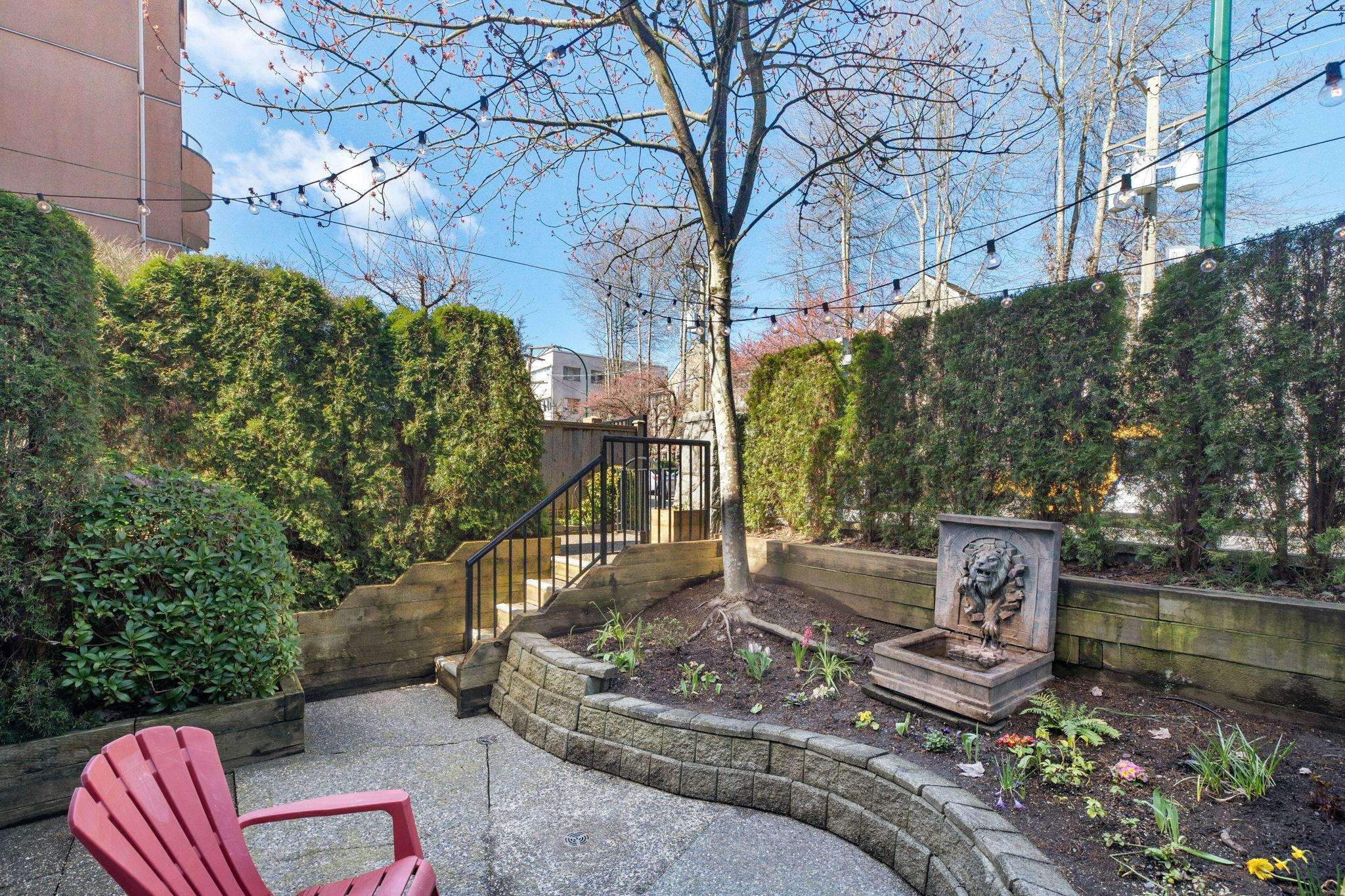 978 16Th Avenue W, Vancouver, BC