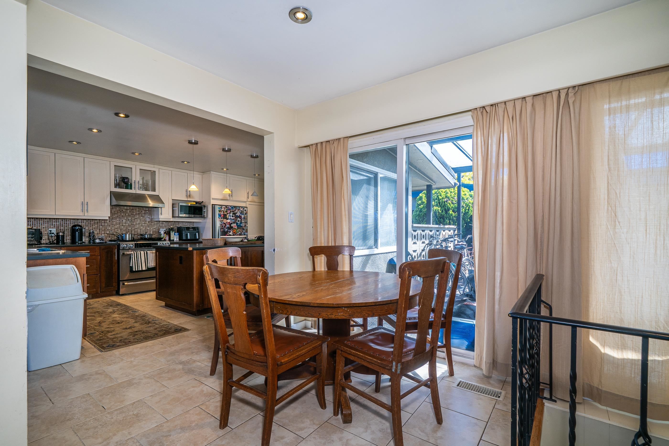 2244 32Nd Avenue W, Vancouver, BC