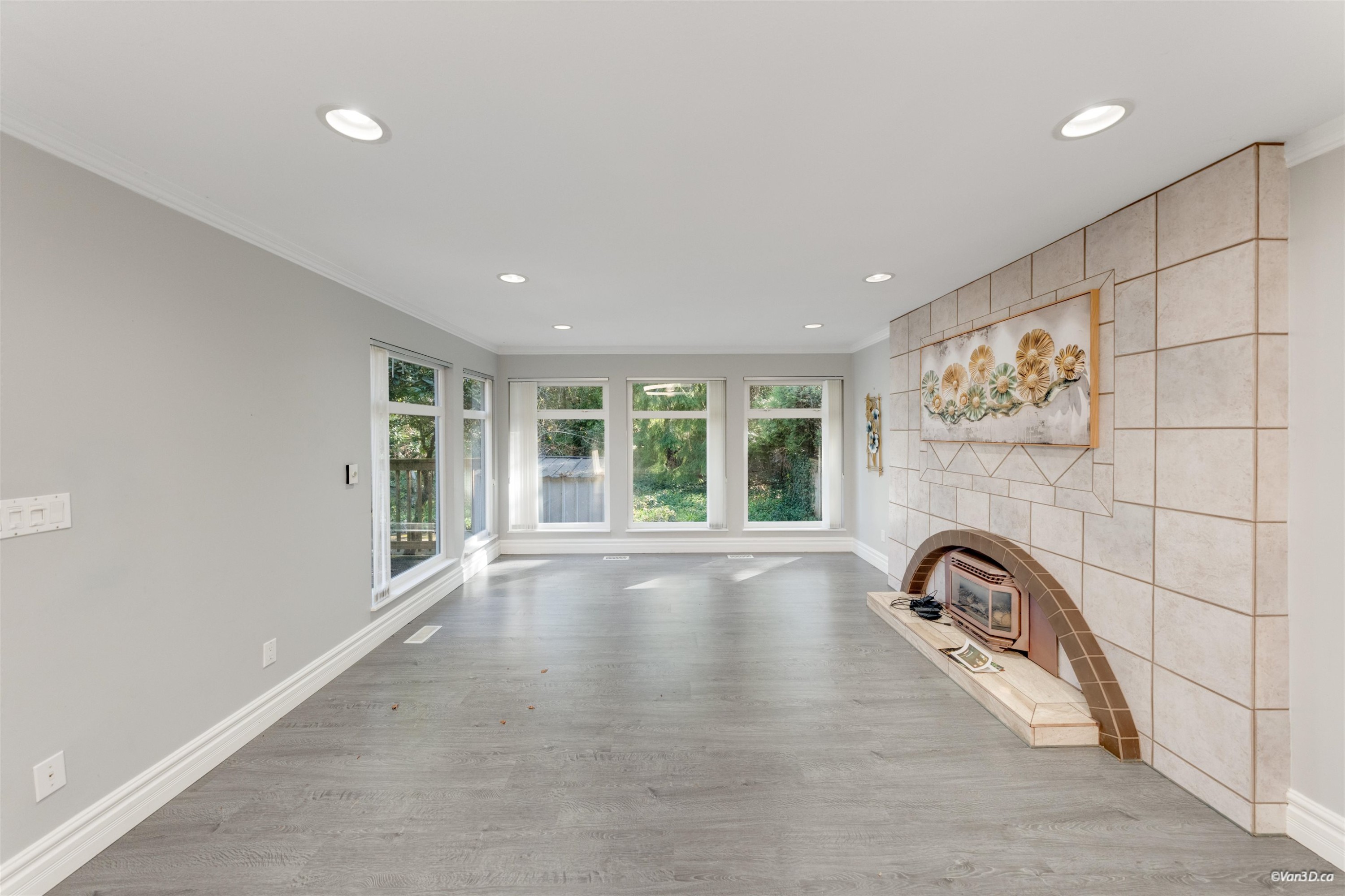 1366 Kings Avenue, West Vancouver, BC