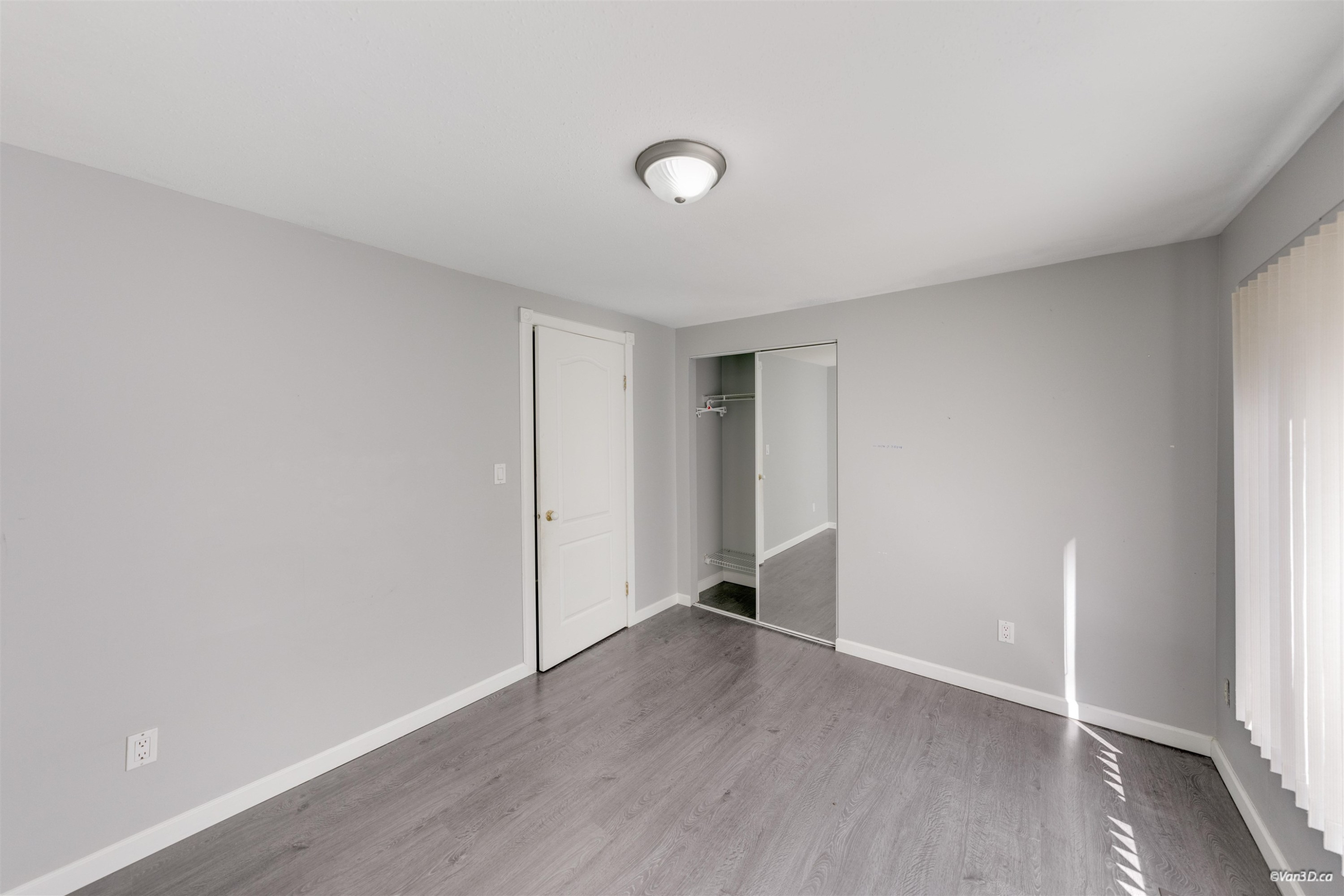 1366 Kings Avenue, West Vancouver, BC