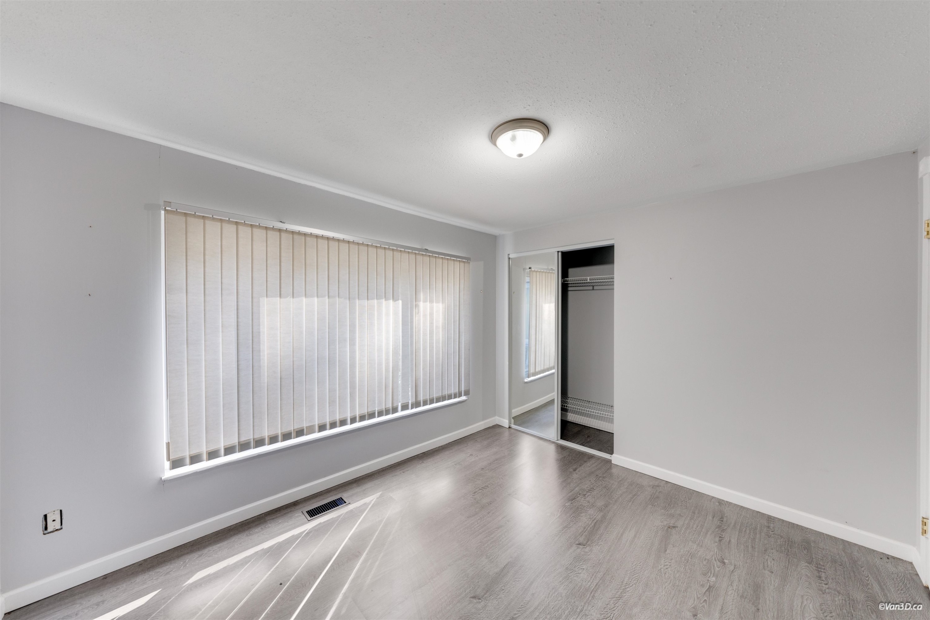 1366 Kings Avenue, West Vancouver, BC