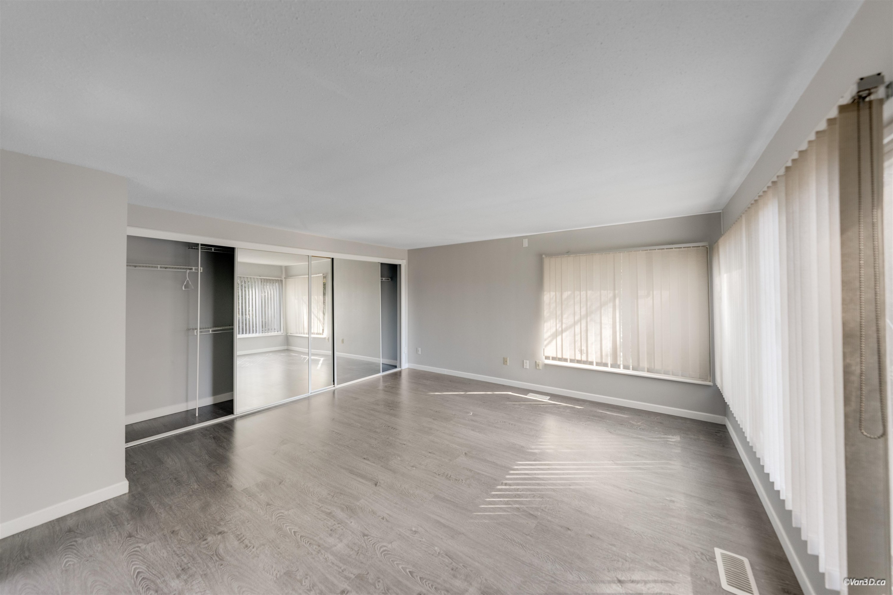 1366 Kings Avenue, West Vancouver, BC
