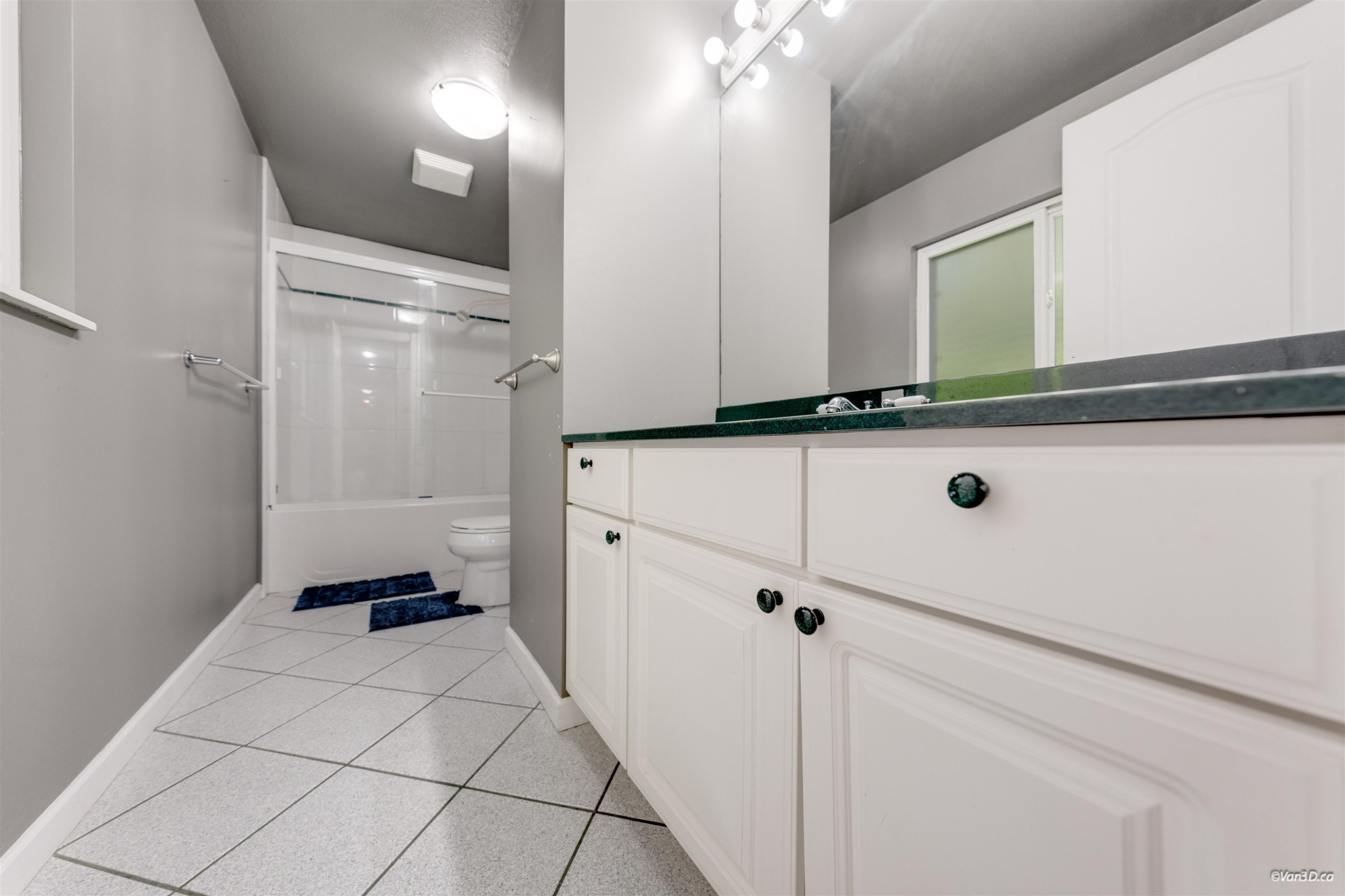 1366 Kings Avenue, West Vancouver, BC