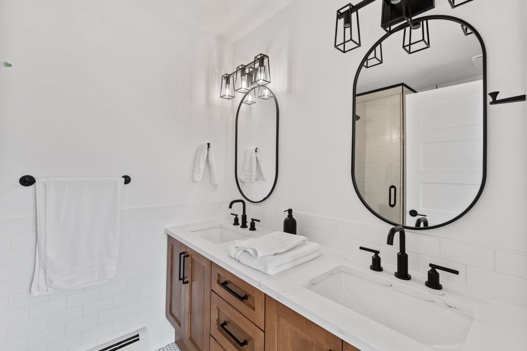 2072 Kitchener Street, Vancouver, BC