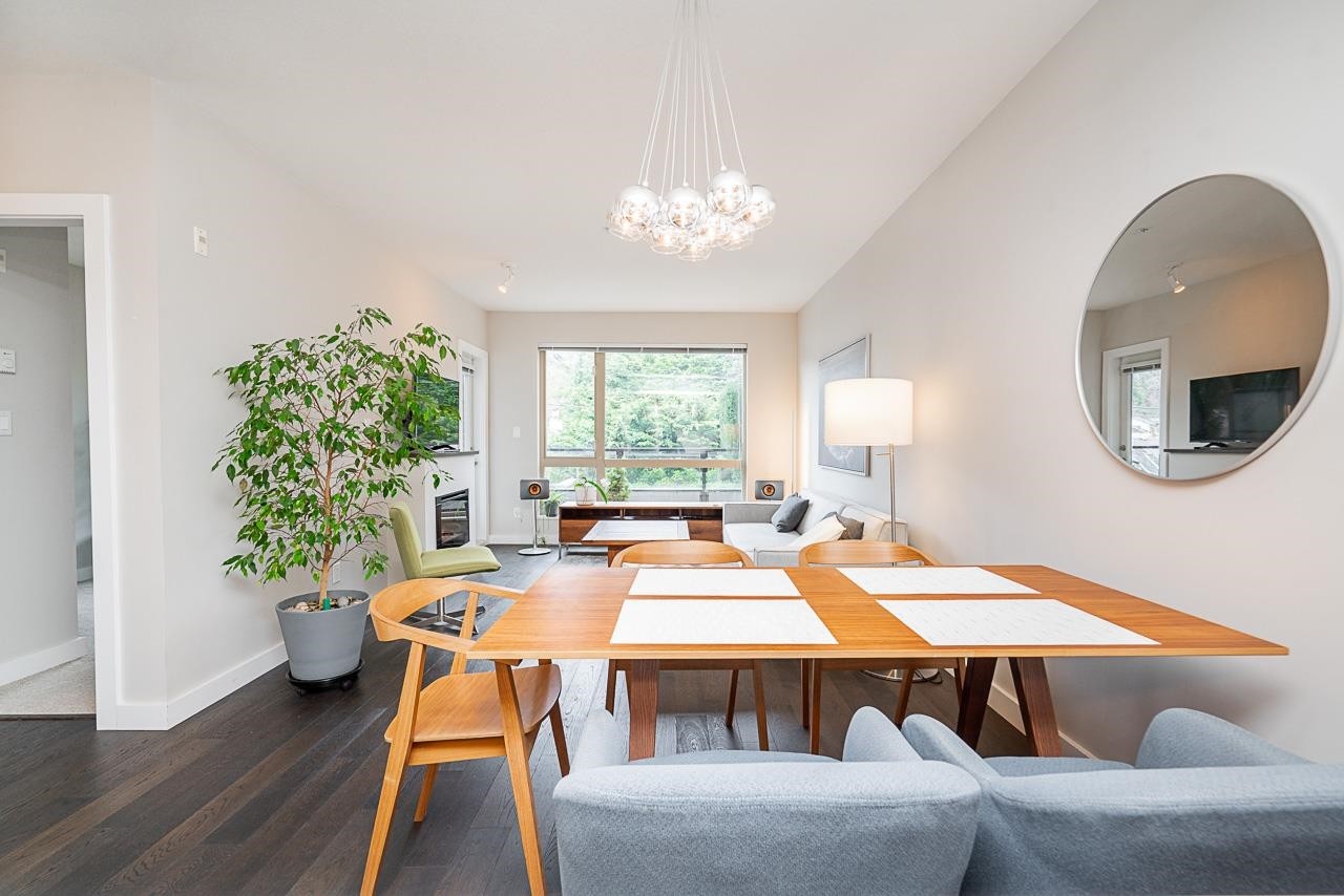 208-1330 Marine Drive, North Vancouver, BC
