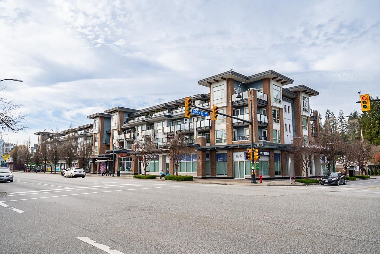208-1330 Marine Drive, North Vancouver, BC