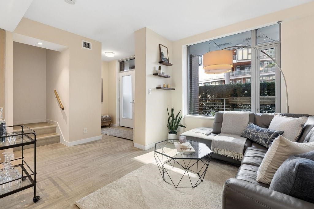 82 Switchmen Street, Vancouver, BC