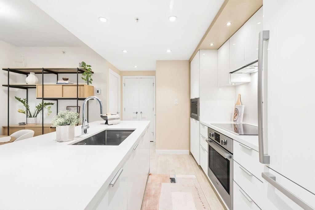 82 Switchmen Street, Vancouver, BC