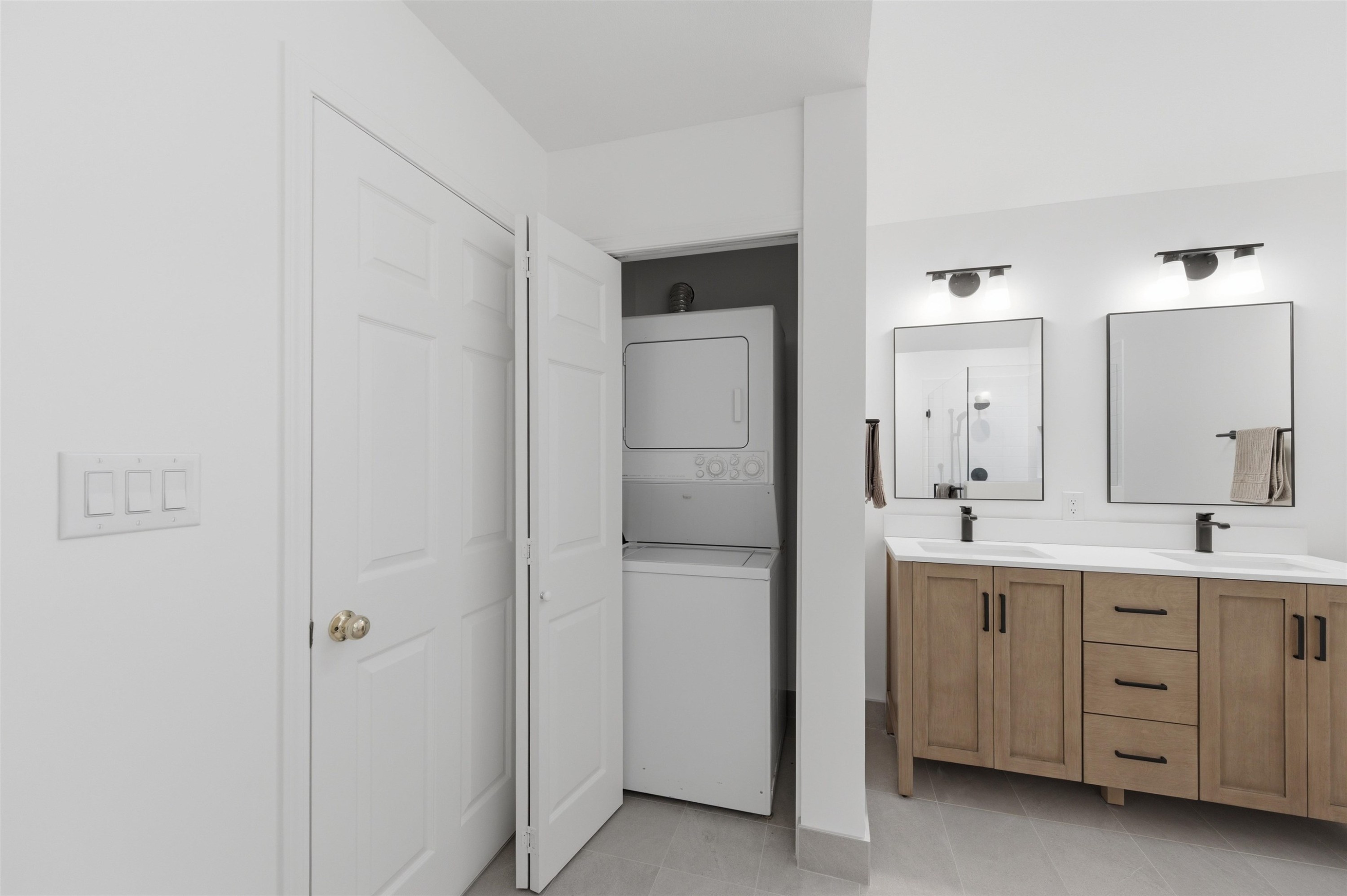 3428 7Th Avenue W, Vancouver, BC