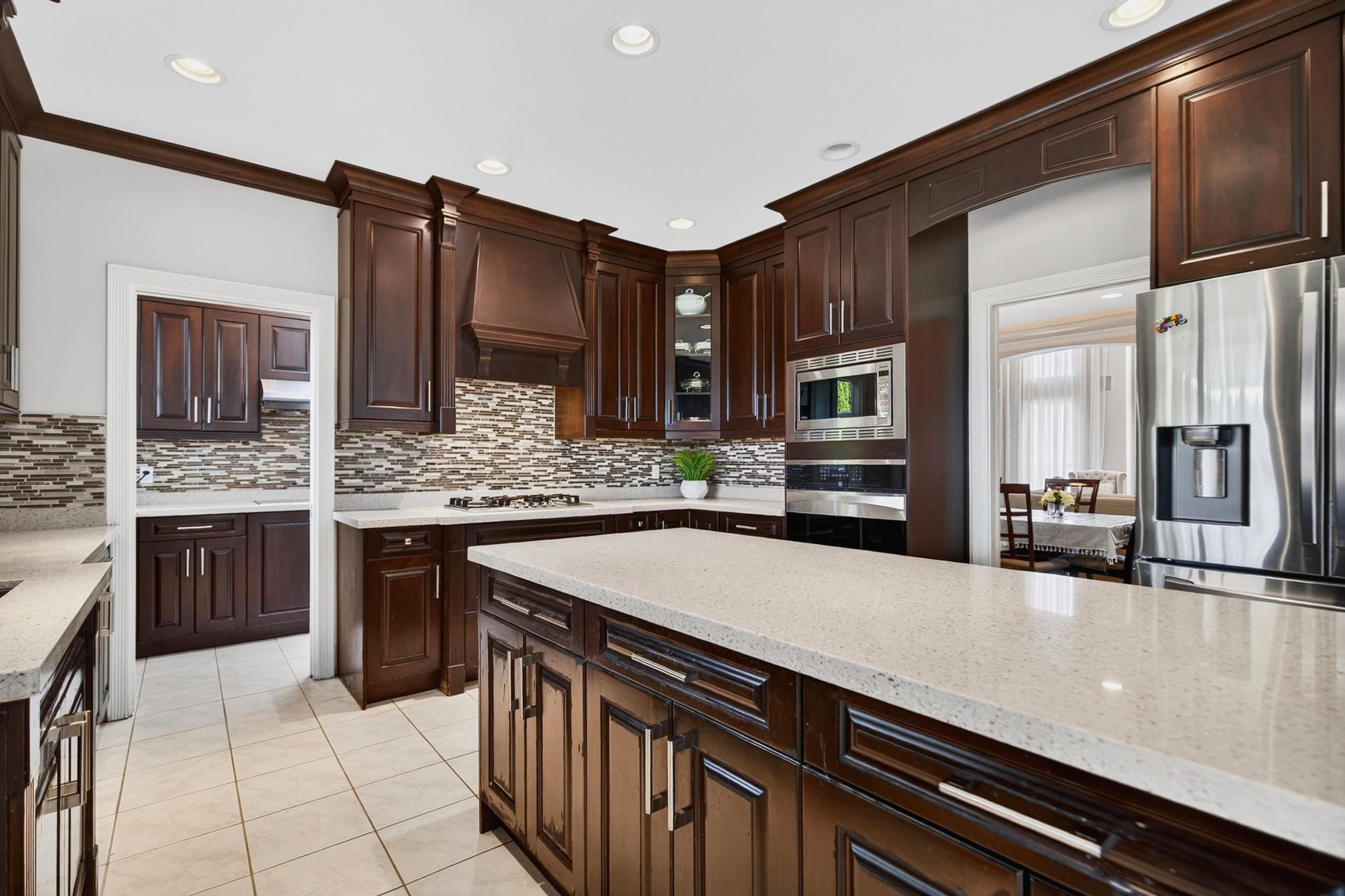 6411 No. 7 Road, Richmond, BC