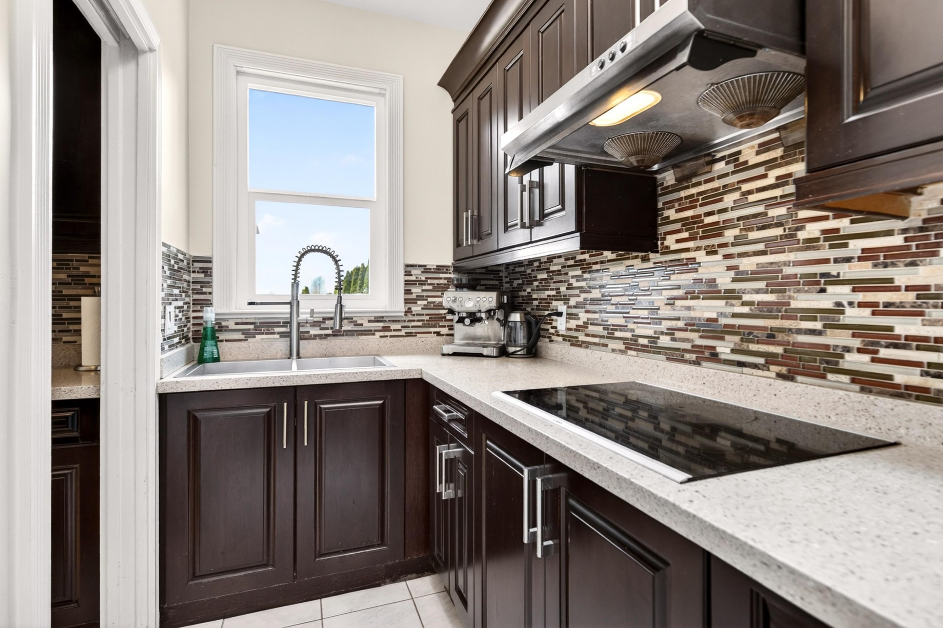 6411 No. 7 Road, Richmond, BC