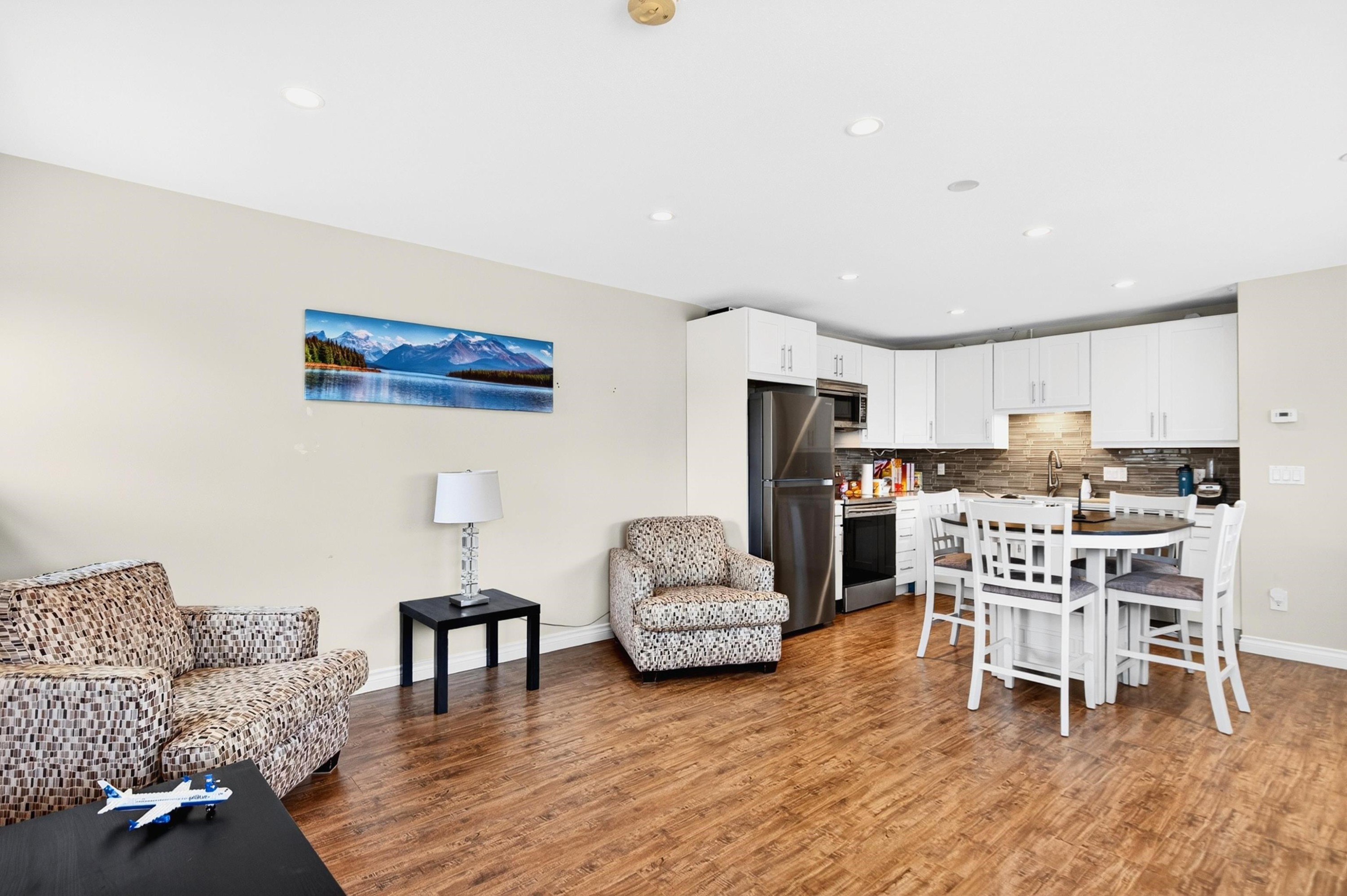 6411 No. 7 Road, Richmond, BC
