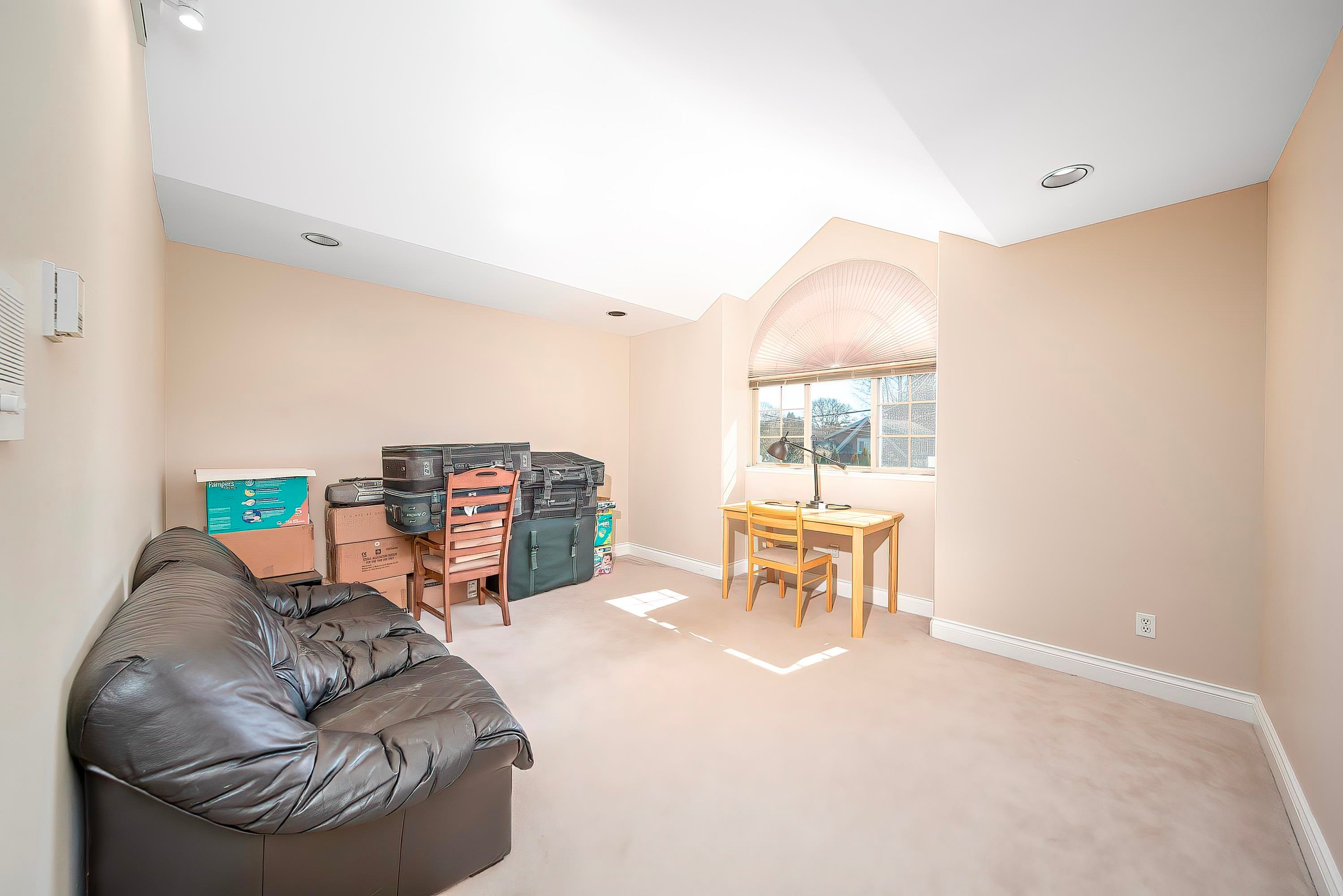 8671 Saunders Road, Richmond, BC