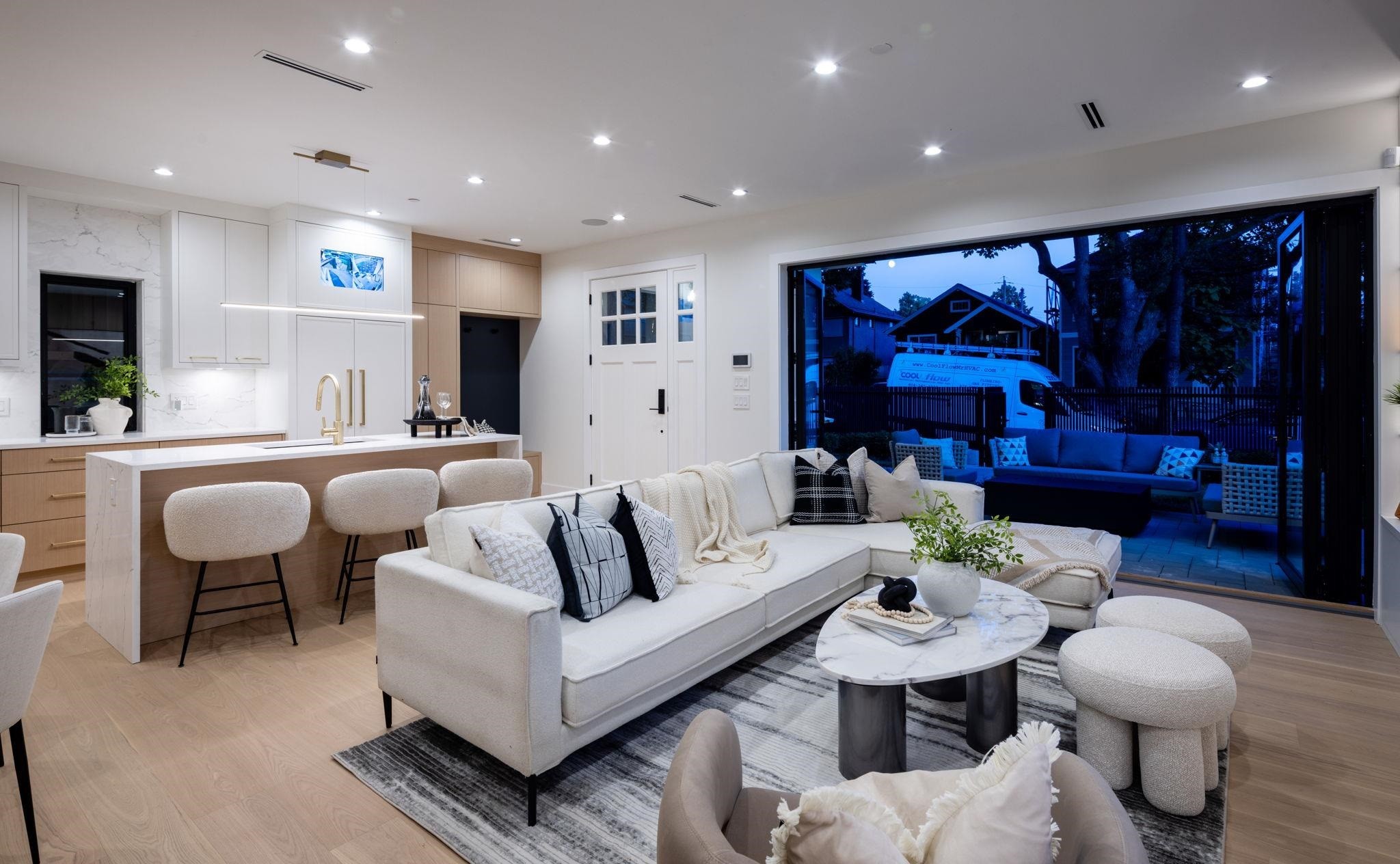 2307 3Rd Avenue E, Vancouver, BC