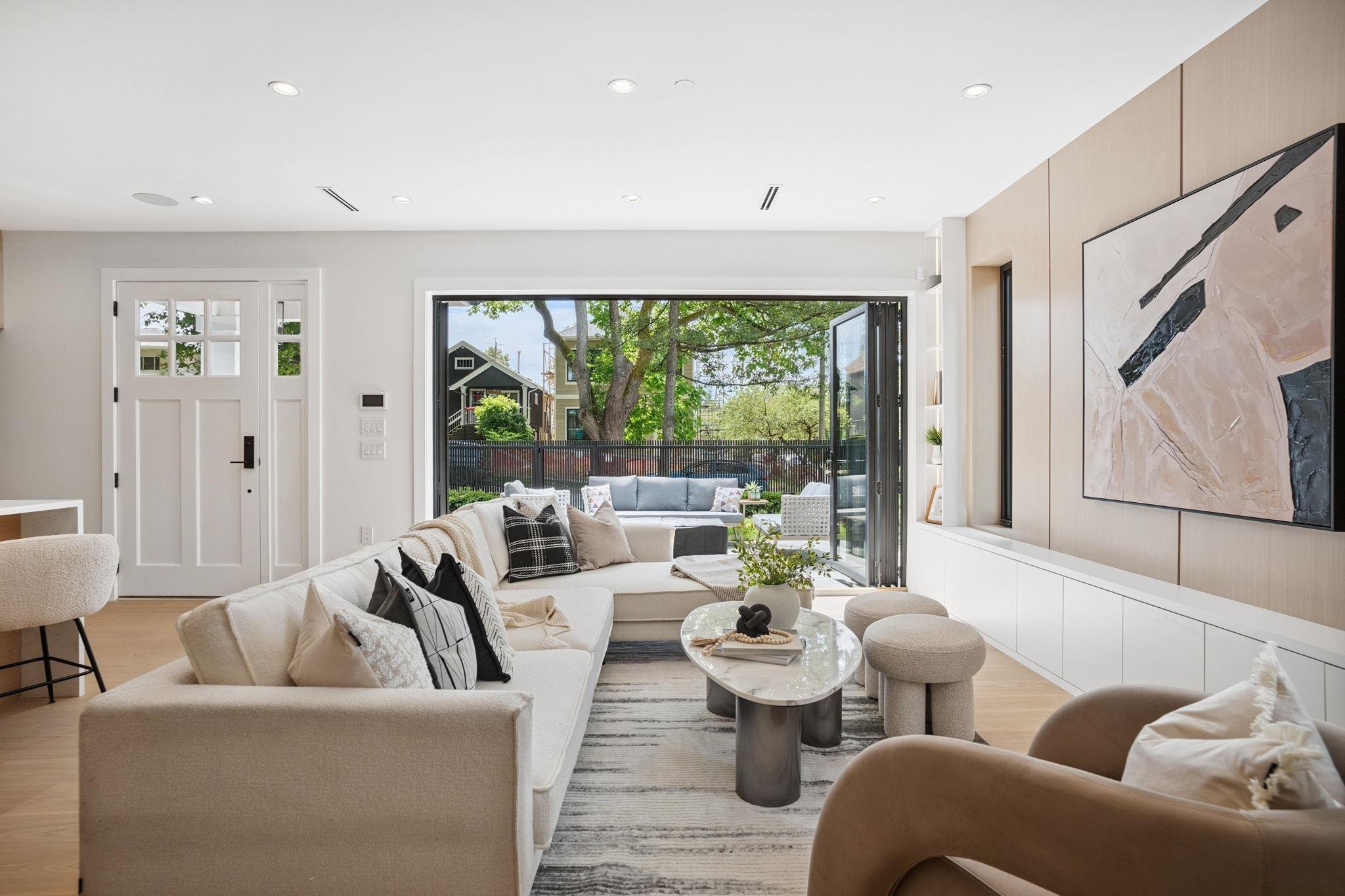 2307 3Rd Avenue E, Vancouver, BC