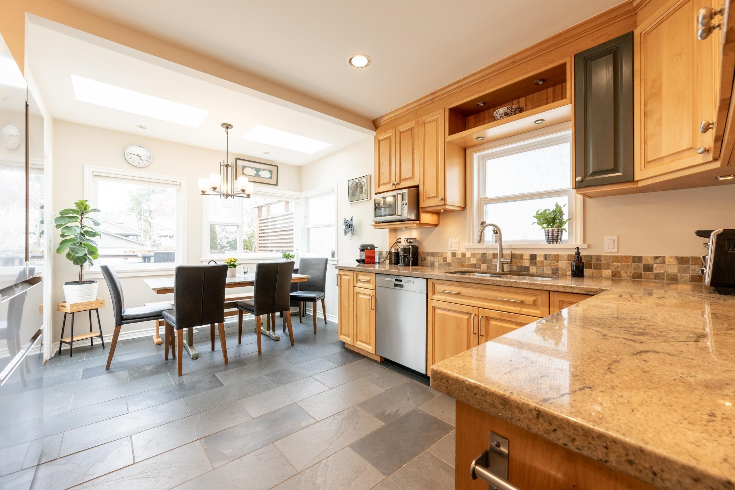 4047 32Nd Avenue W, Vancouver, BC