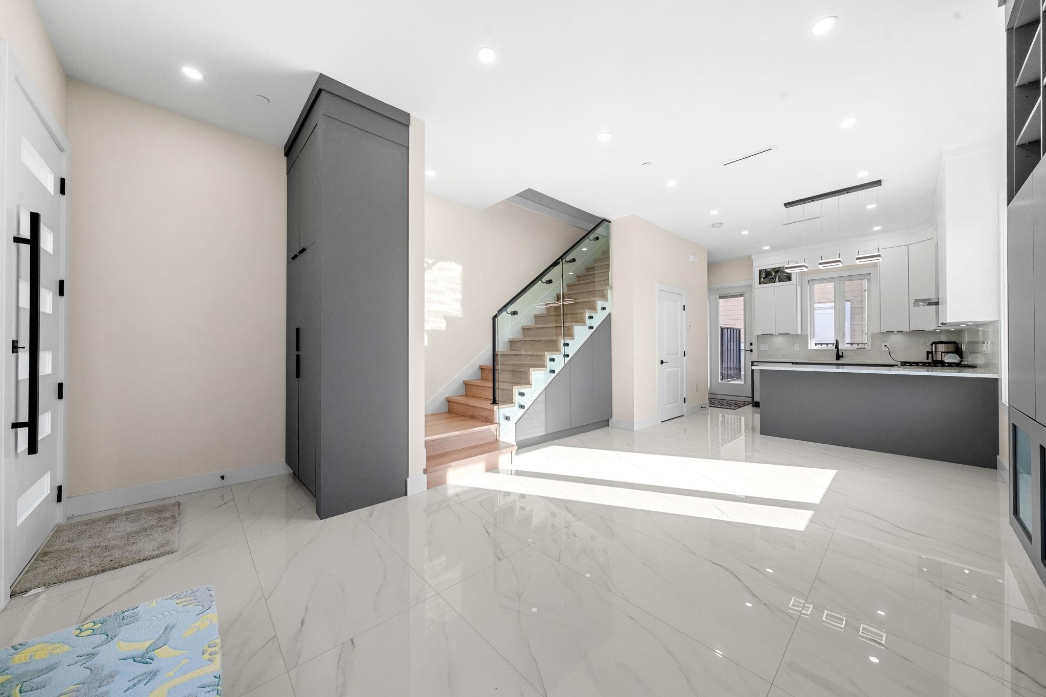 1548 41St Avenue E, Vancouver, BC