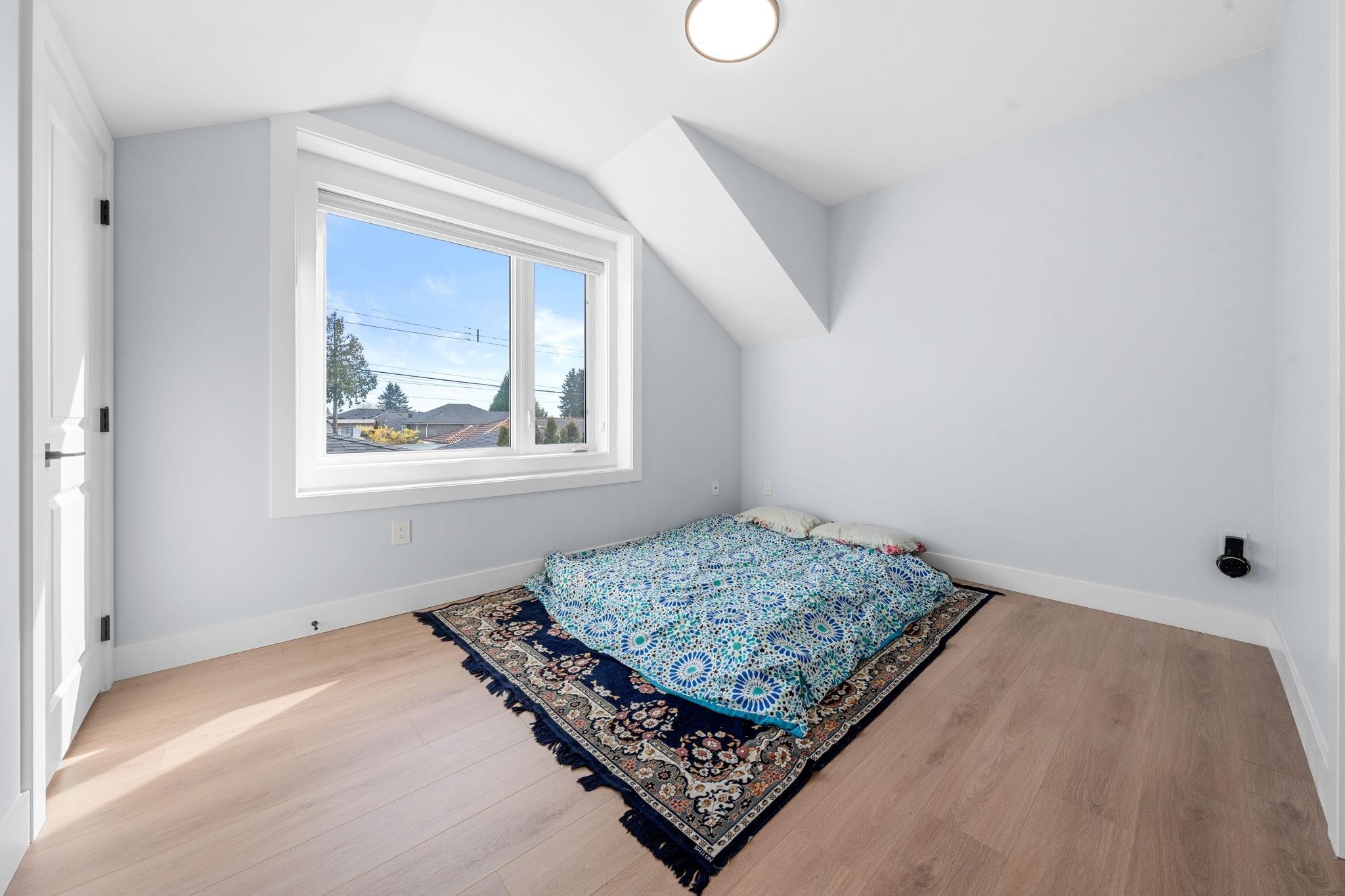 1548 41St Avenue E, Vancouver, BC