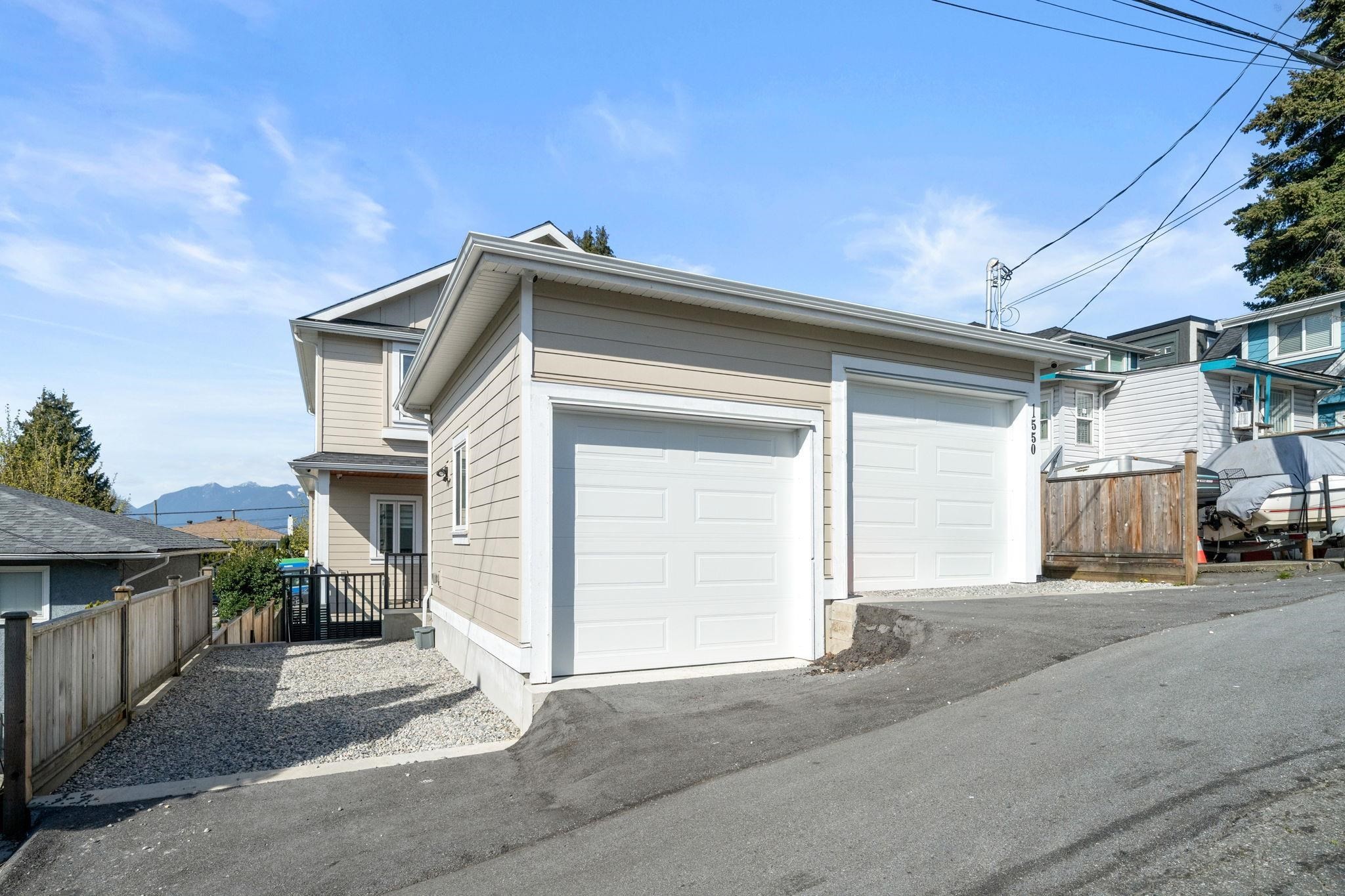 1548 41St Avenue E, Vancouver, BC