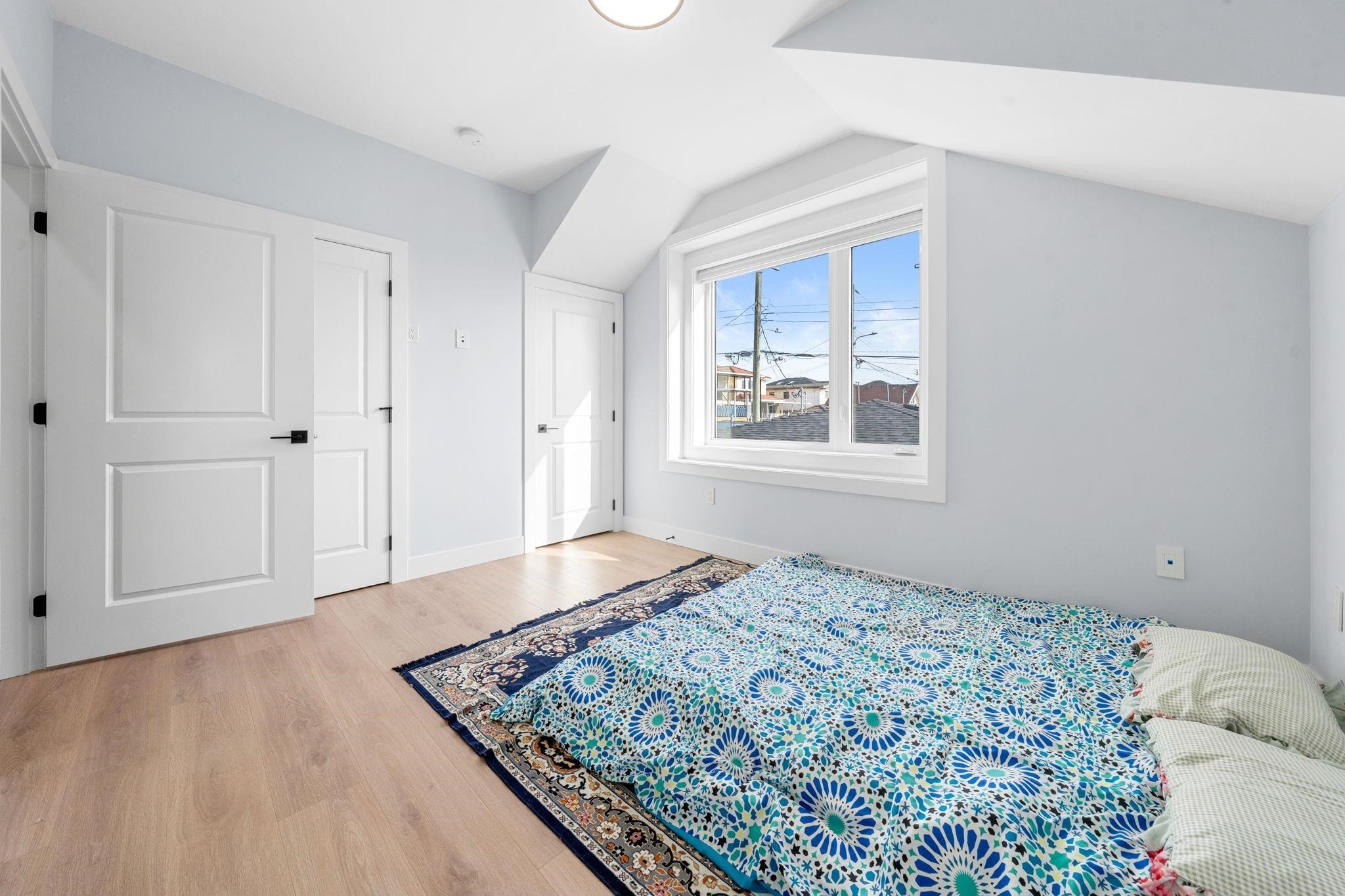 1548 41St Avenue E, Vancouver, BC