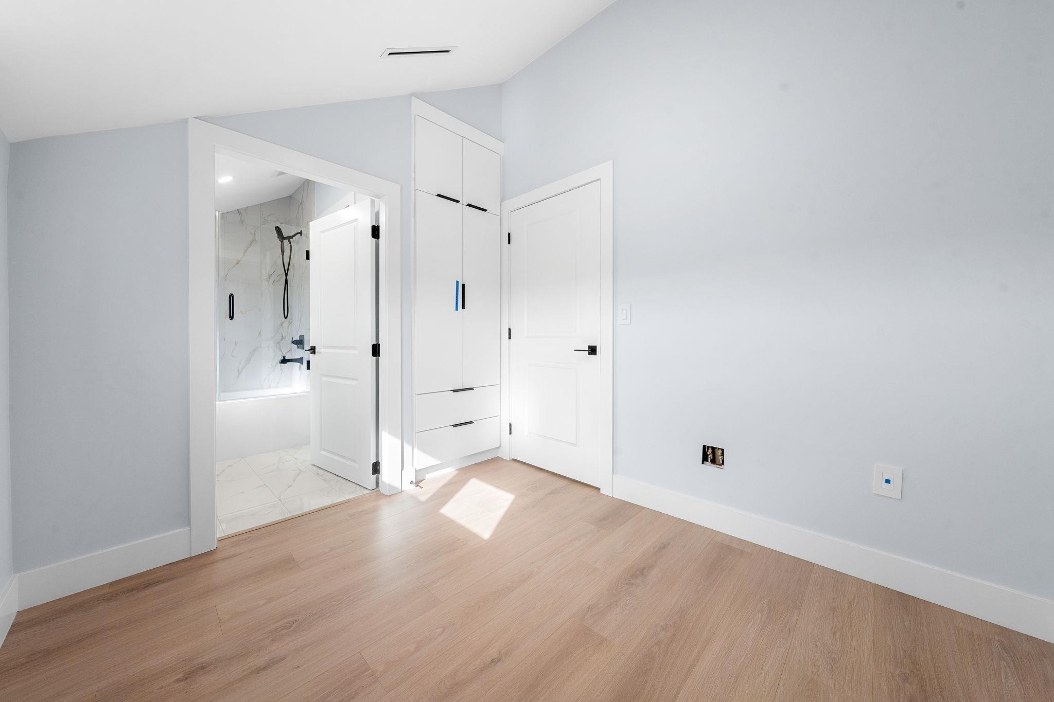 1548 41St Avenue E, Vancouver, BC