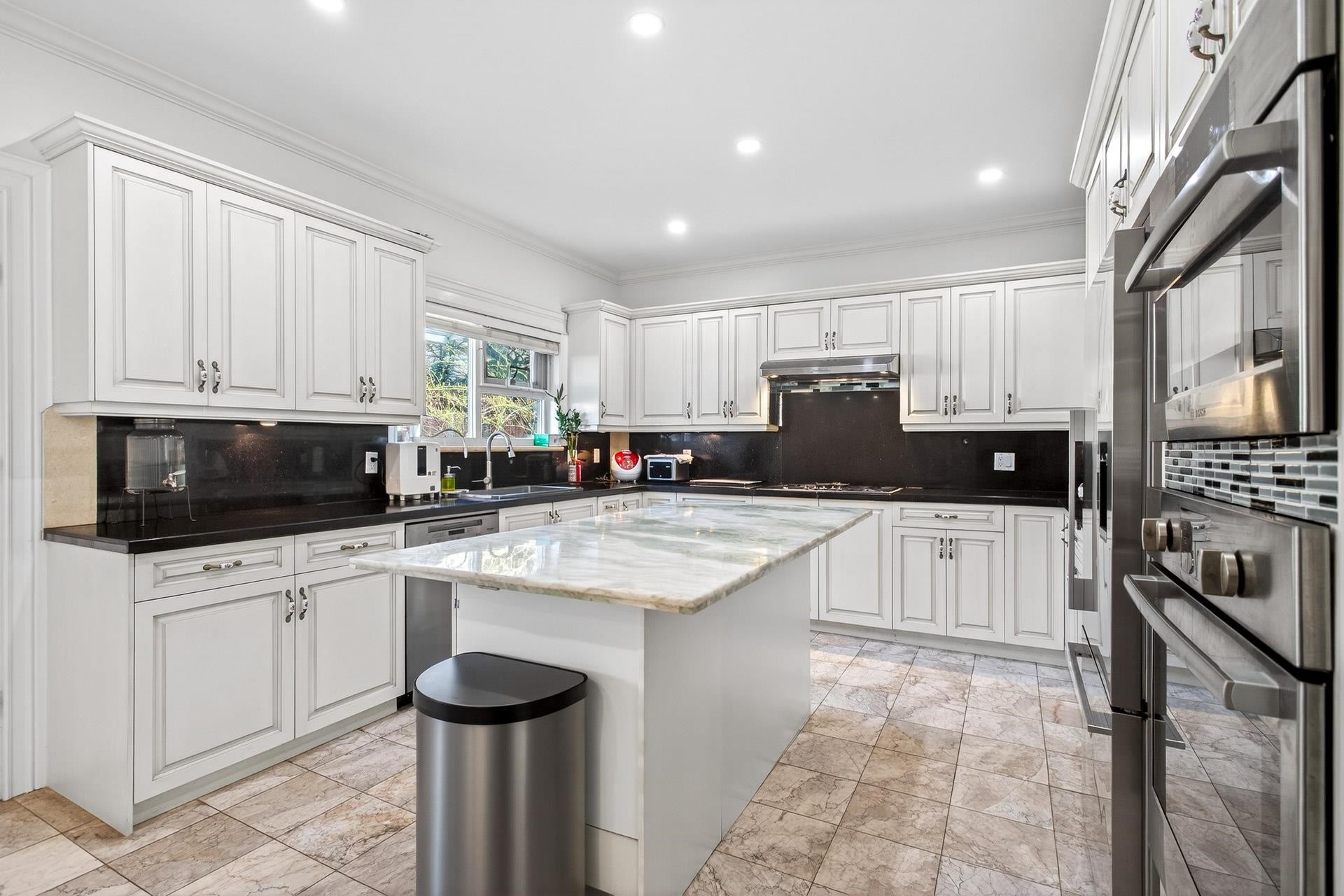 1369 55Th Avenue W, Vancouver, BC