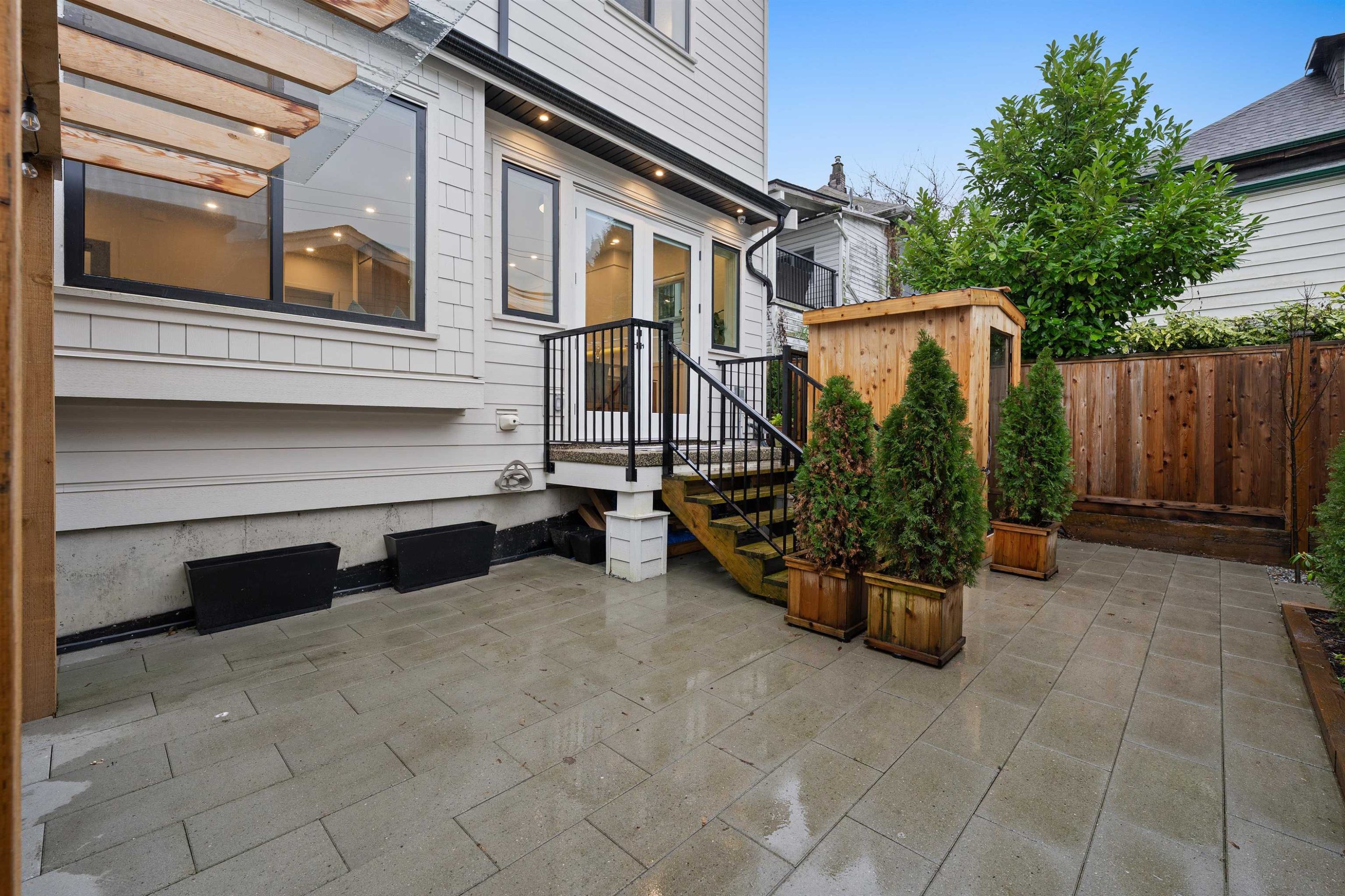 919 10Th Avenue E, Vancouver, BC