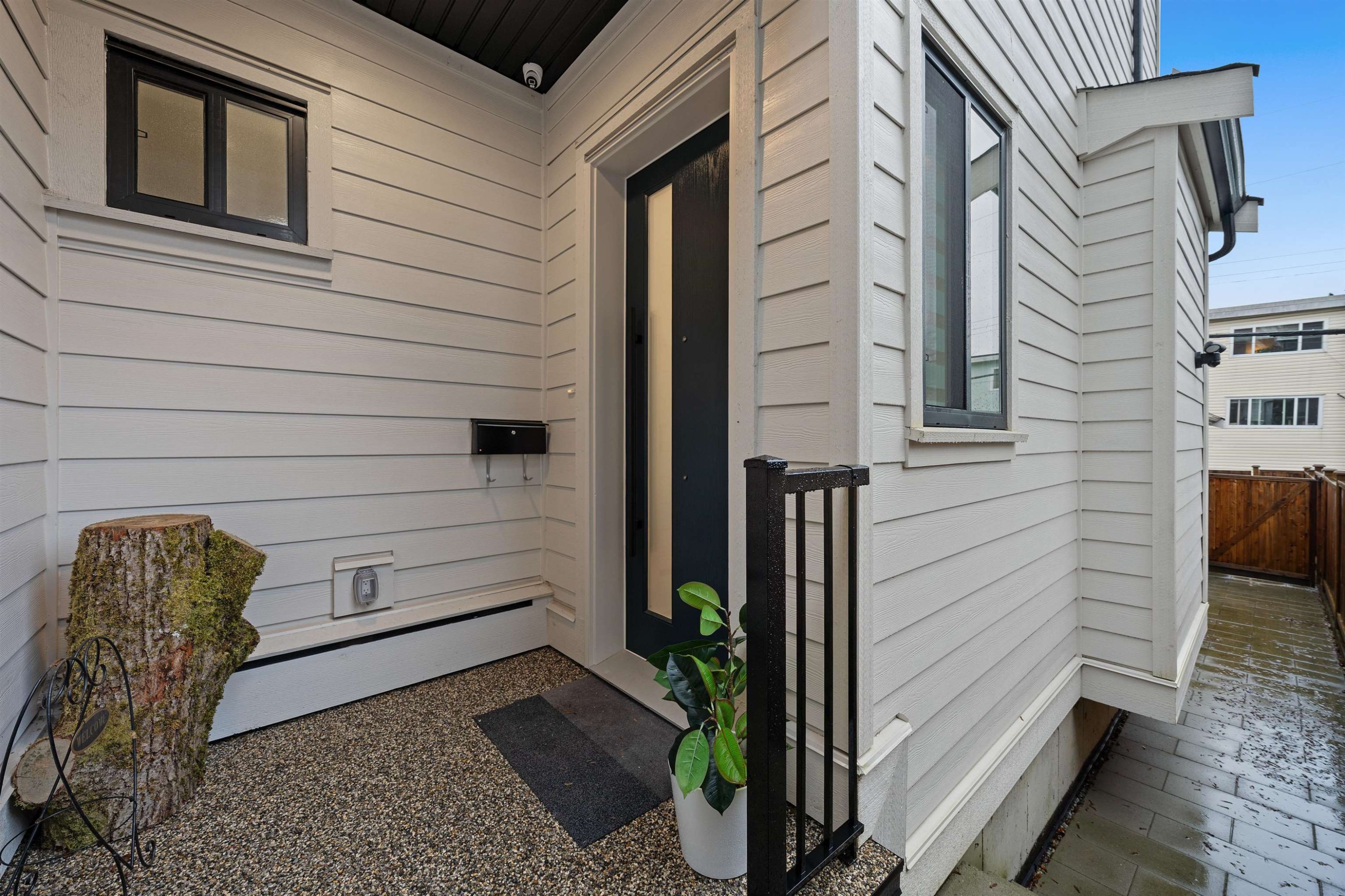 919 10Th Avenue E, Vancouver, BC