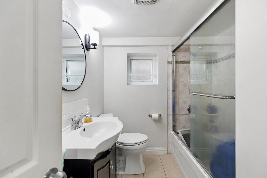 3708 Dumfries Street, Vancouver, BC