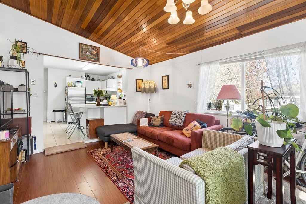 3708 Dumfries Street, Vancouver, BC