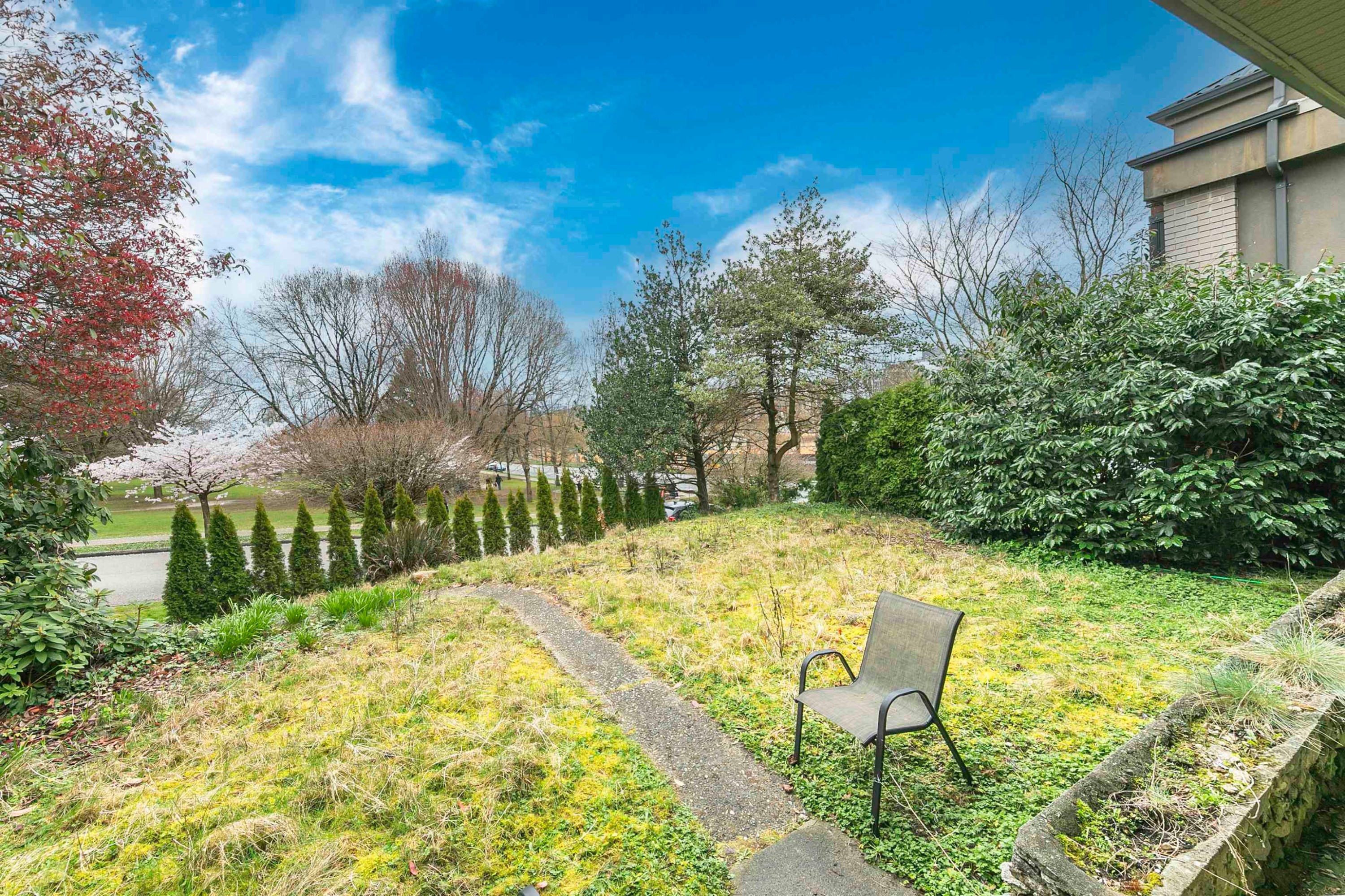 14 37Th Avenue W, Vancouver, BC