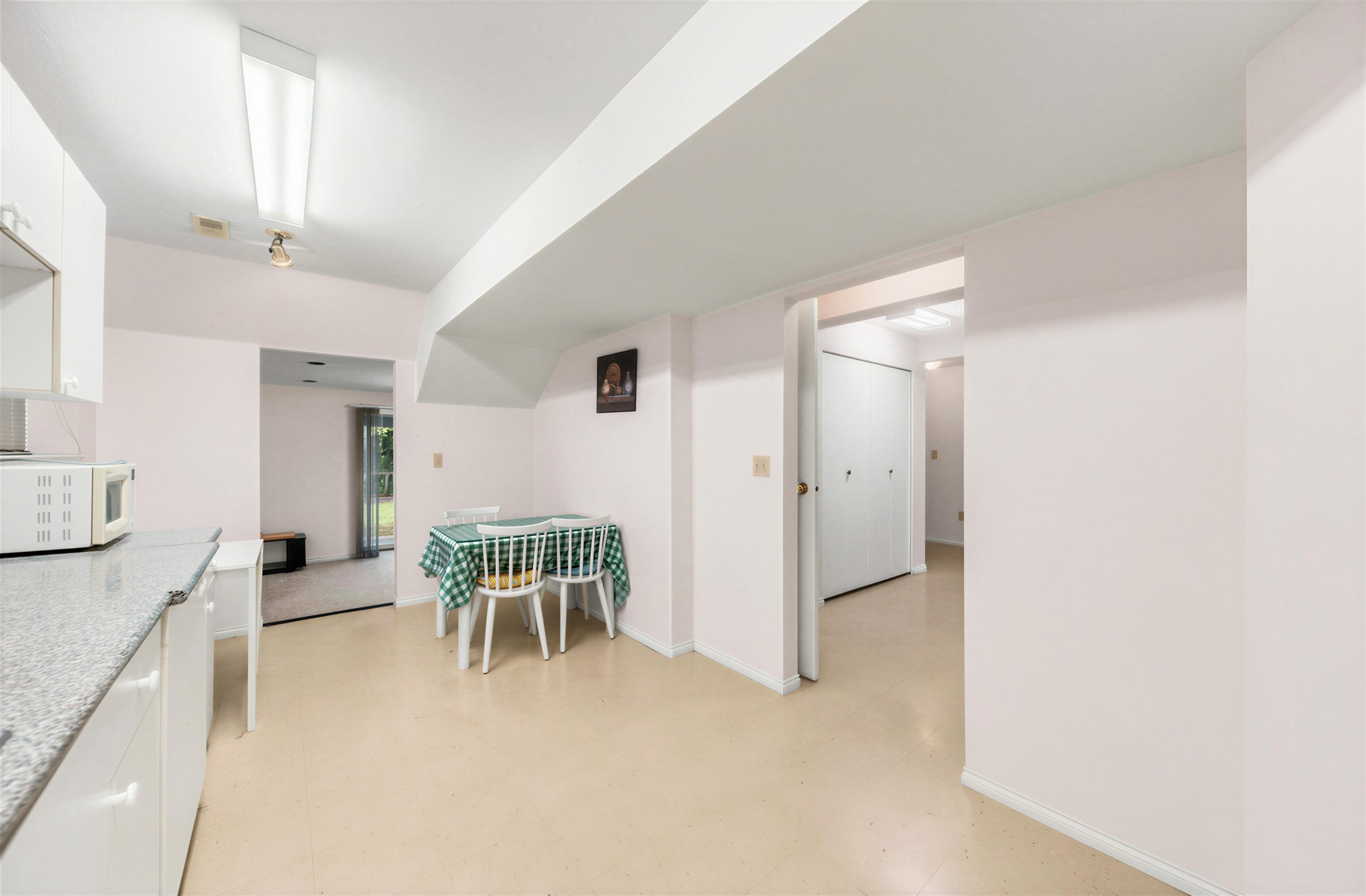 2974 Delahaye Drive, Coquitlam, BC