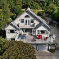 7004 Skana Crescent Sechelt, BC V7Z 0C8