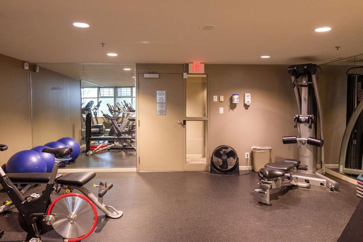 403-9232 University Crescent, Burnaby, BC