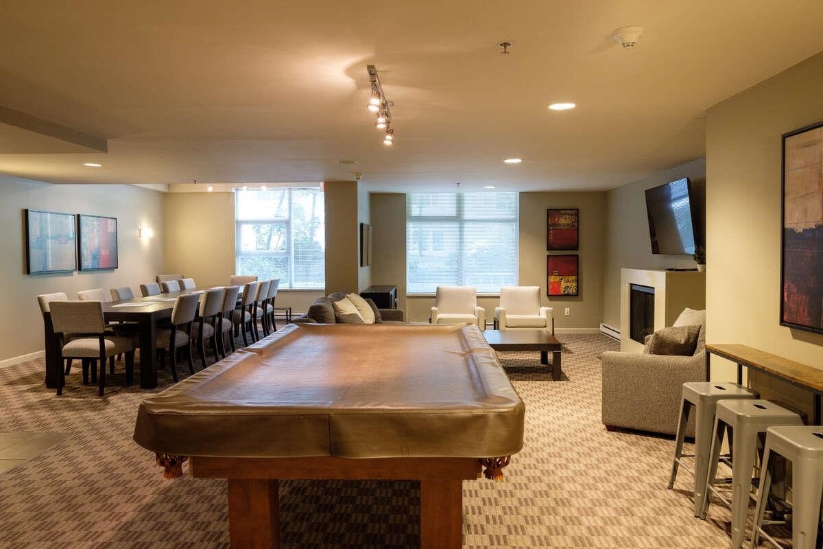 403-9232 University Crescent, Burnaby, BC