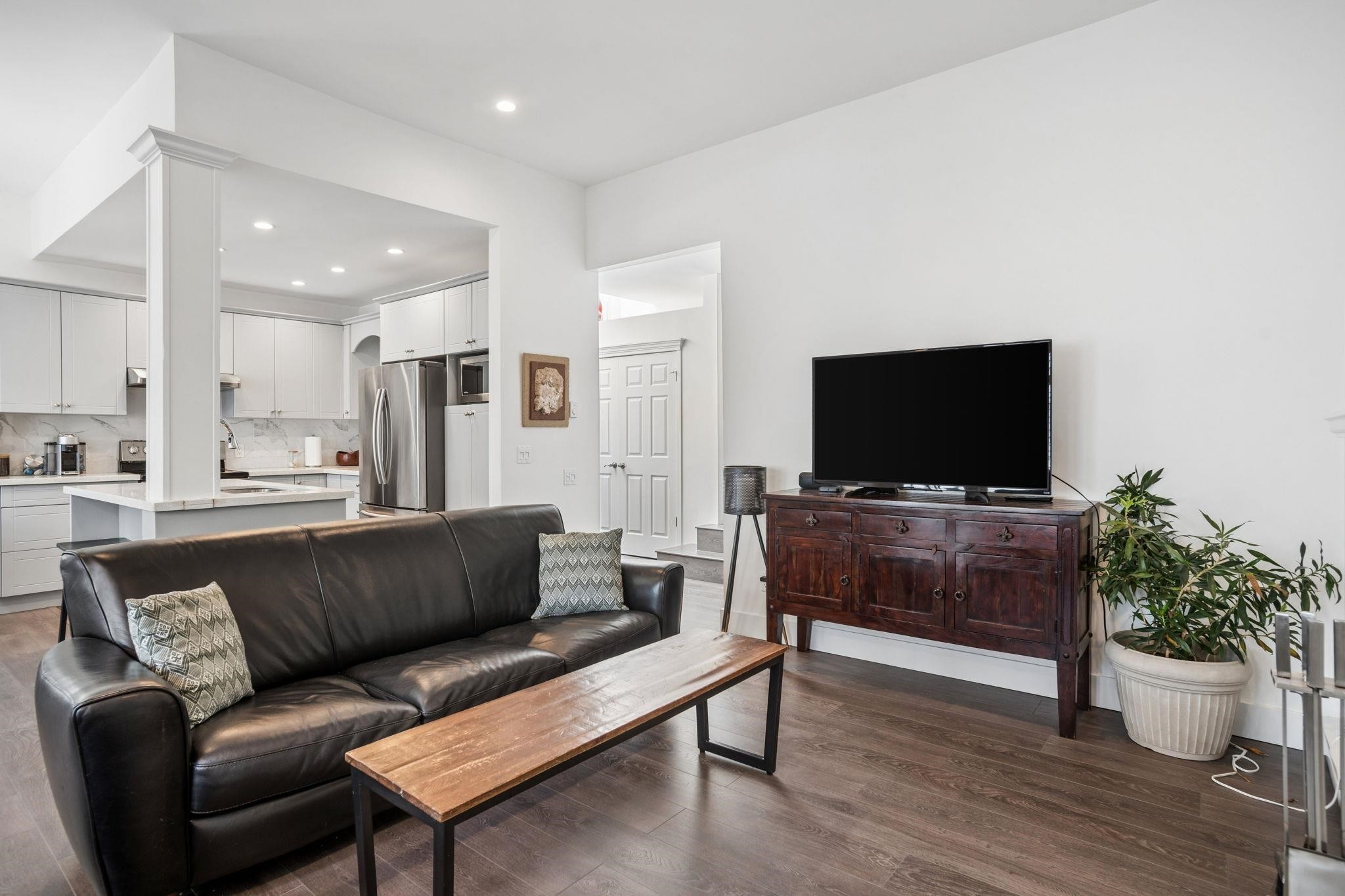 3537 5Th Avenue W, Vancouver, BC