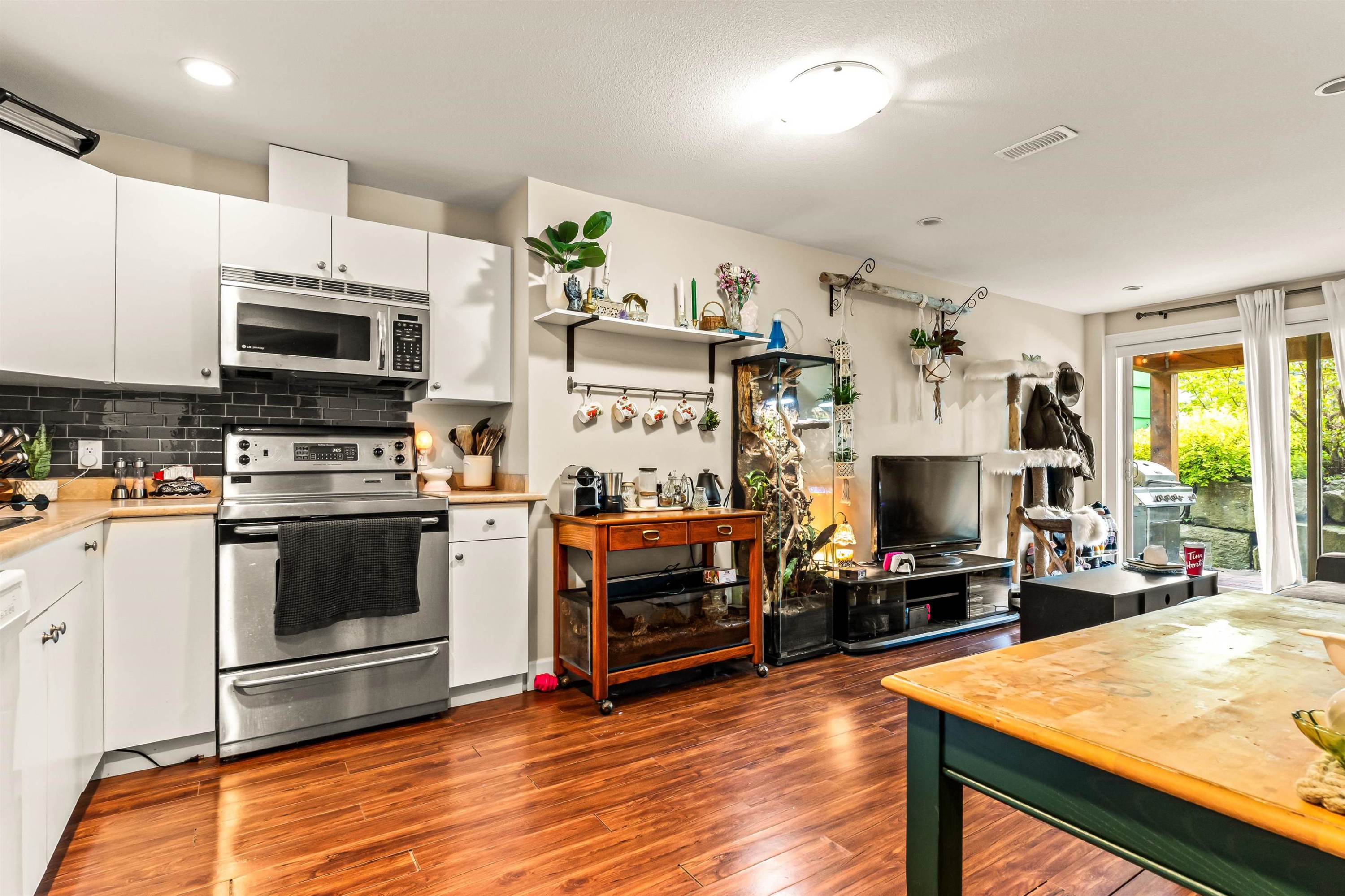 915 Thistle Place, Britannia Beach, BC