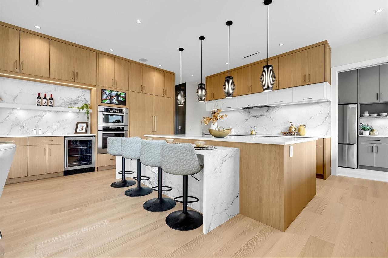821 Prospect Street, Coquitlam, BC