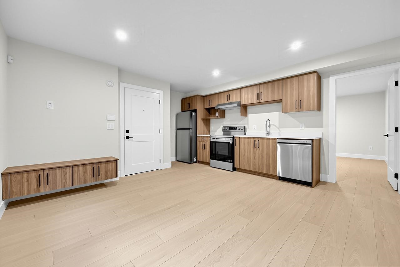 821 Prospect Street, Coquitlam, BC