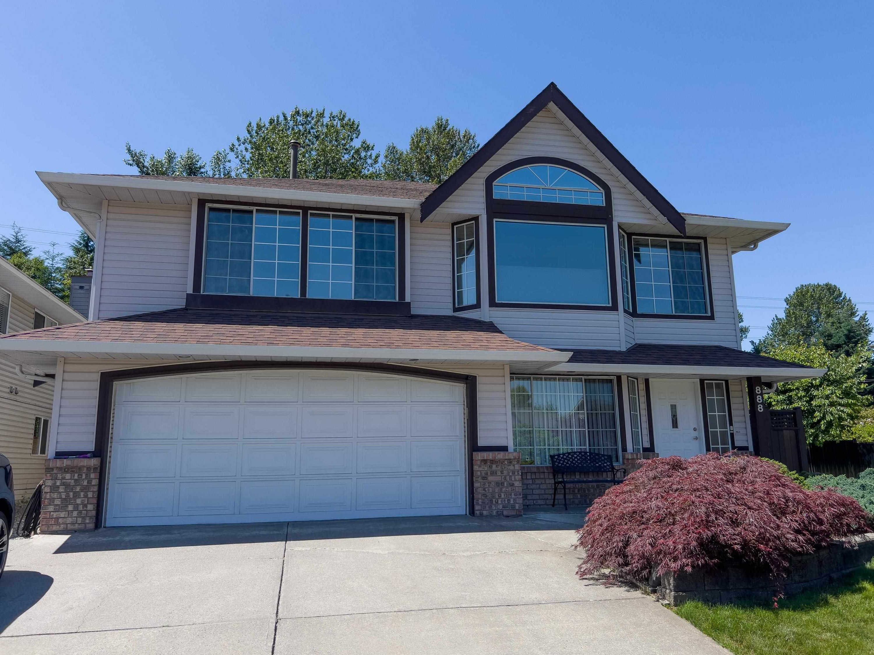 888 Herrmann Street, Coquitlam, BC
