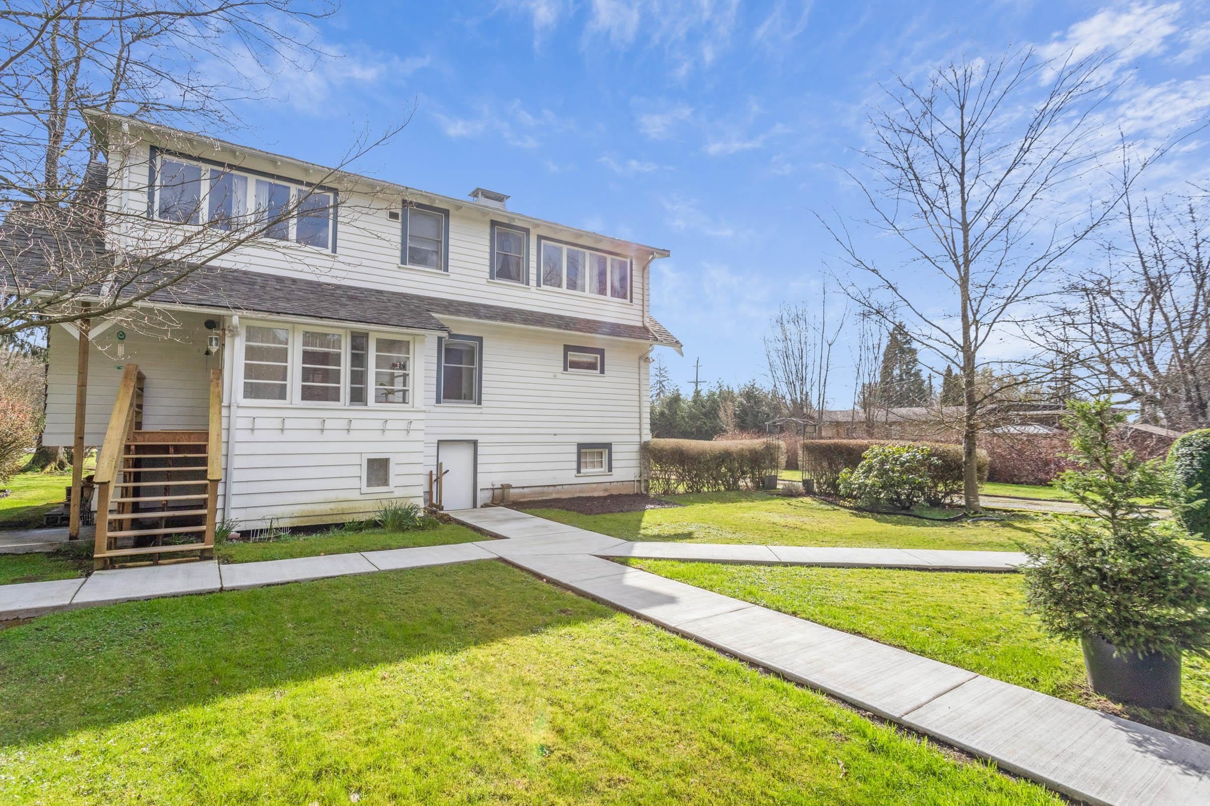 25117 Dewdney Trunk Road, Maple Ridge, BC