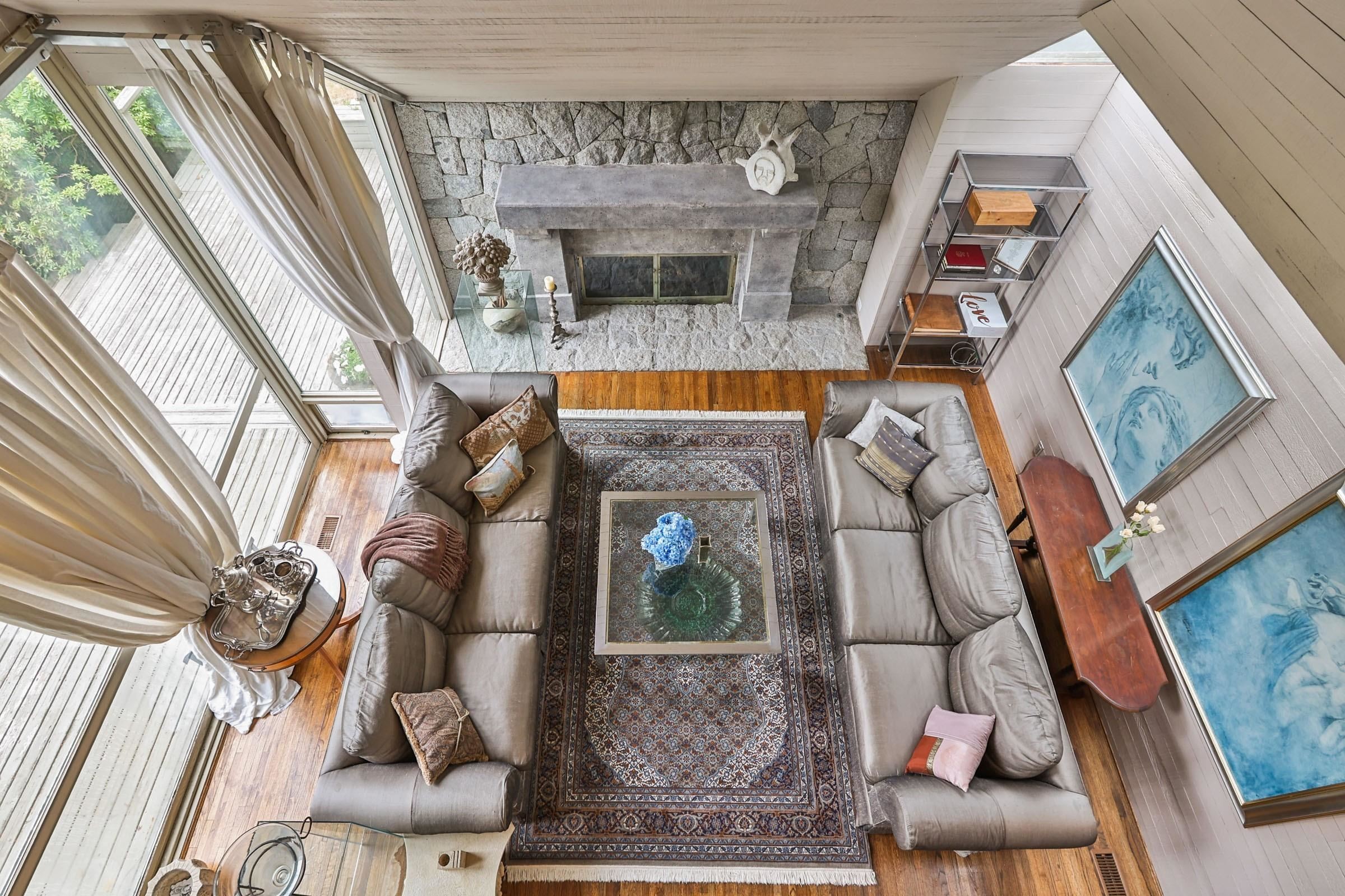 460 Southborough Drive, West Vancouver, BC - Indoor Photo Showing Other Room With Fireplace