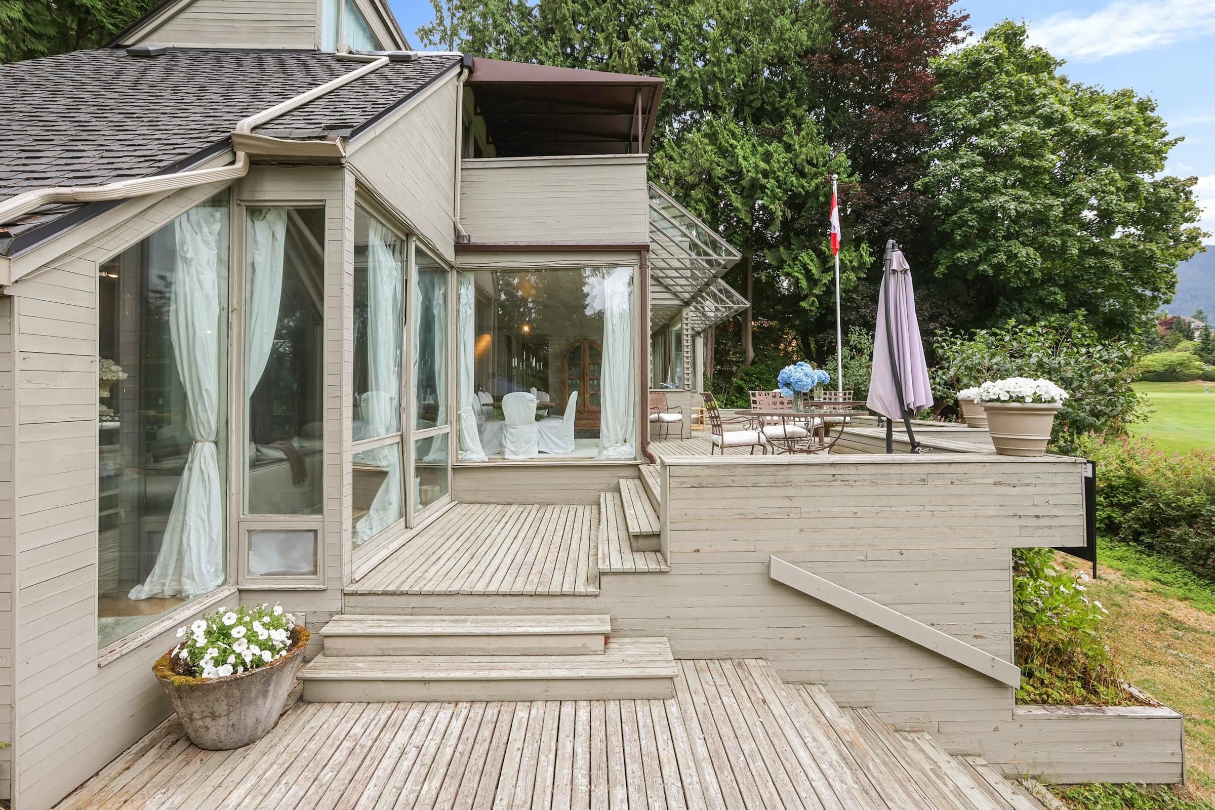460 Southborough Drive, West Vancouver, BC - Outdoor With Deck Patio Veranda With Exterior