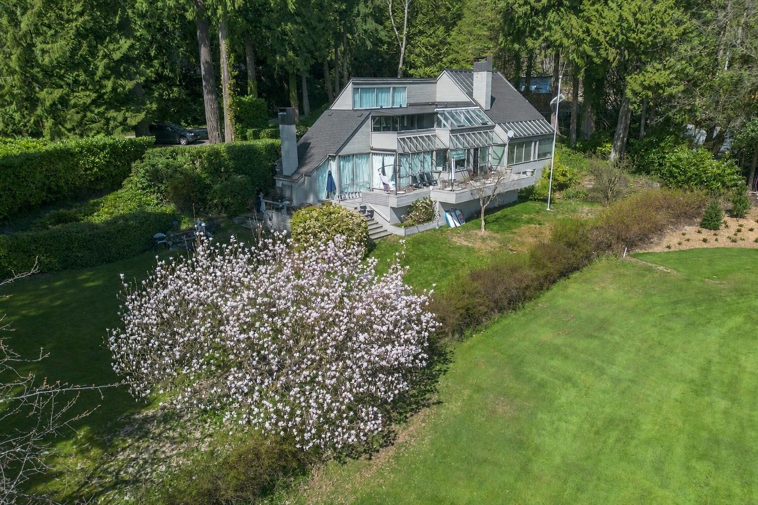 460 Southborough Drive, West Vancouver, BC - Outdoor
