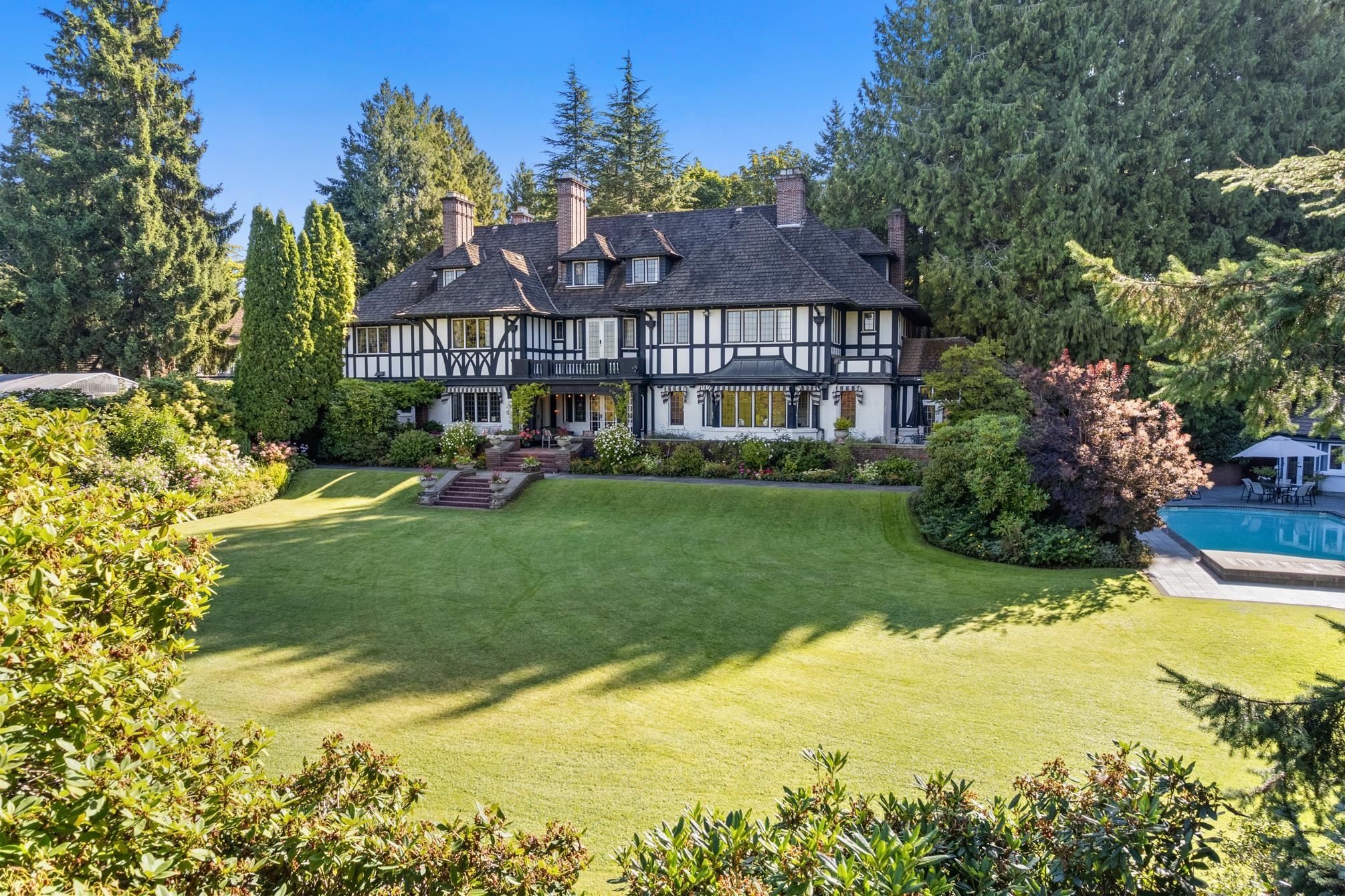 2206 Marine Drive Sw, Vancouver, BC