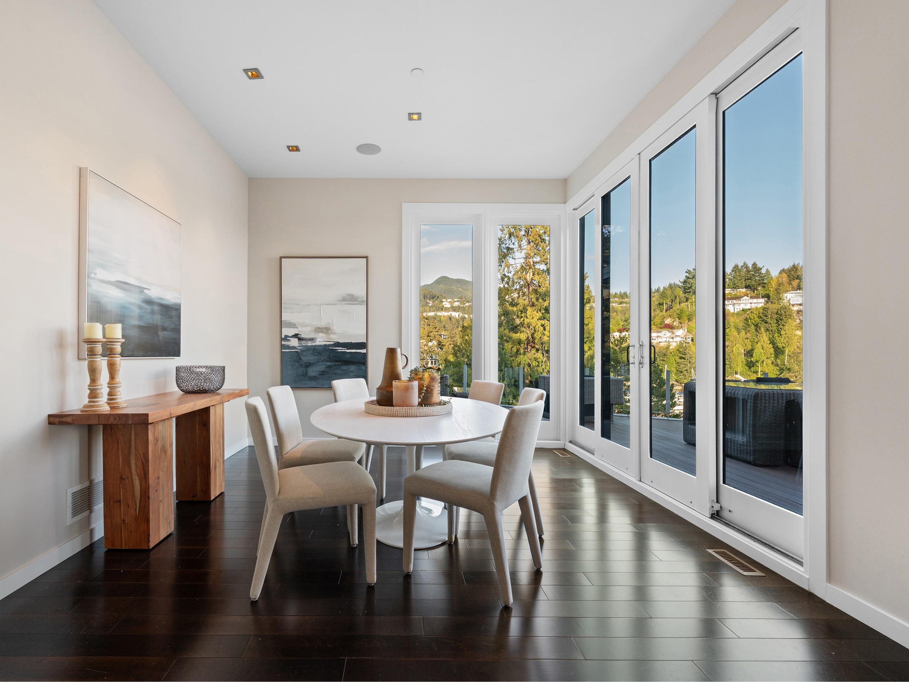 5810 Eagle Island, West Vancouver, BC