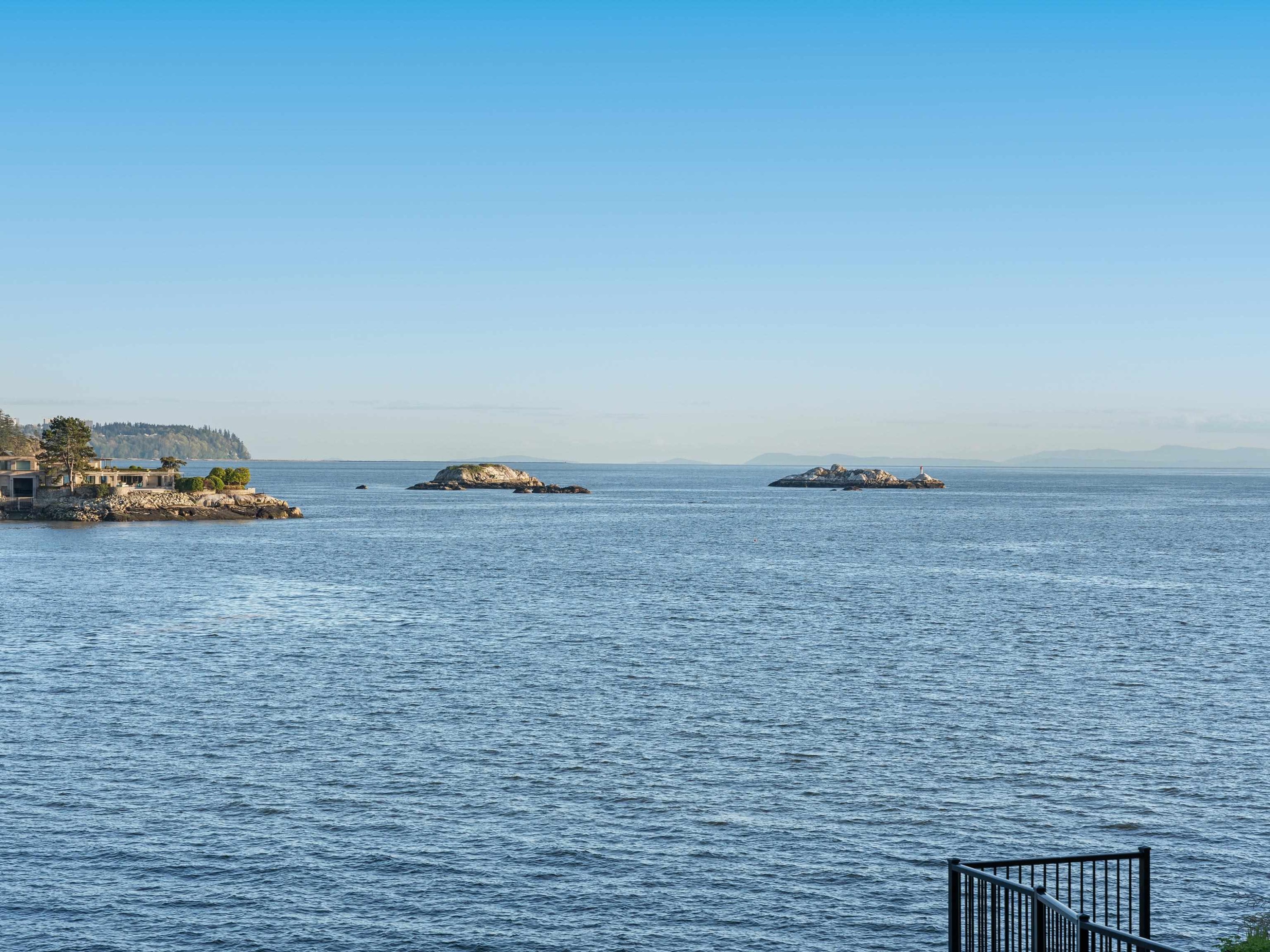 5810 Eagle Island, West Vancouver, BC