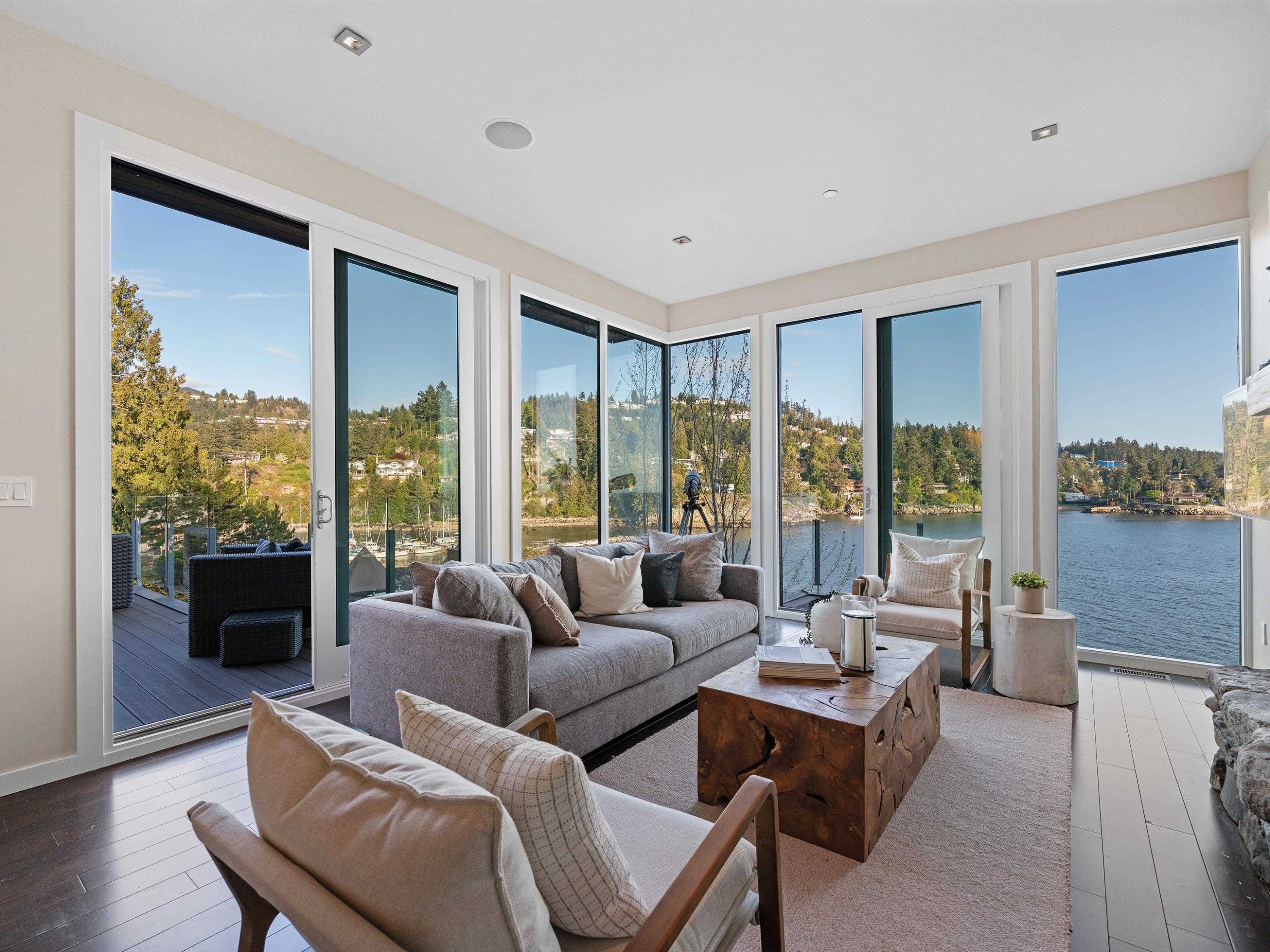 5810 Eagle Island, West Vancouver, BC