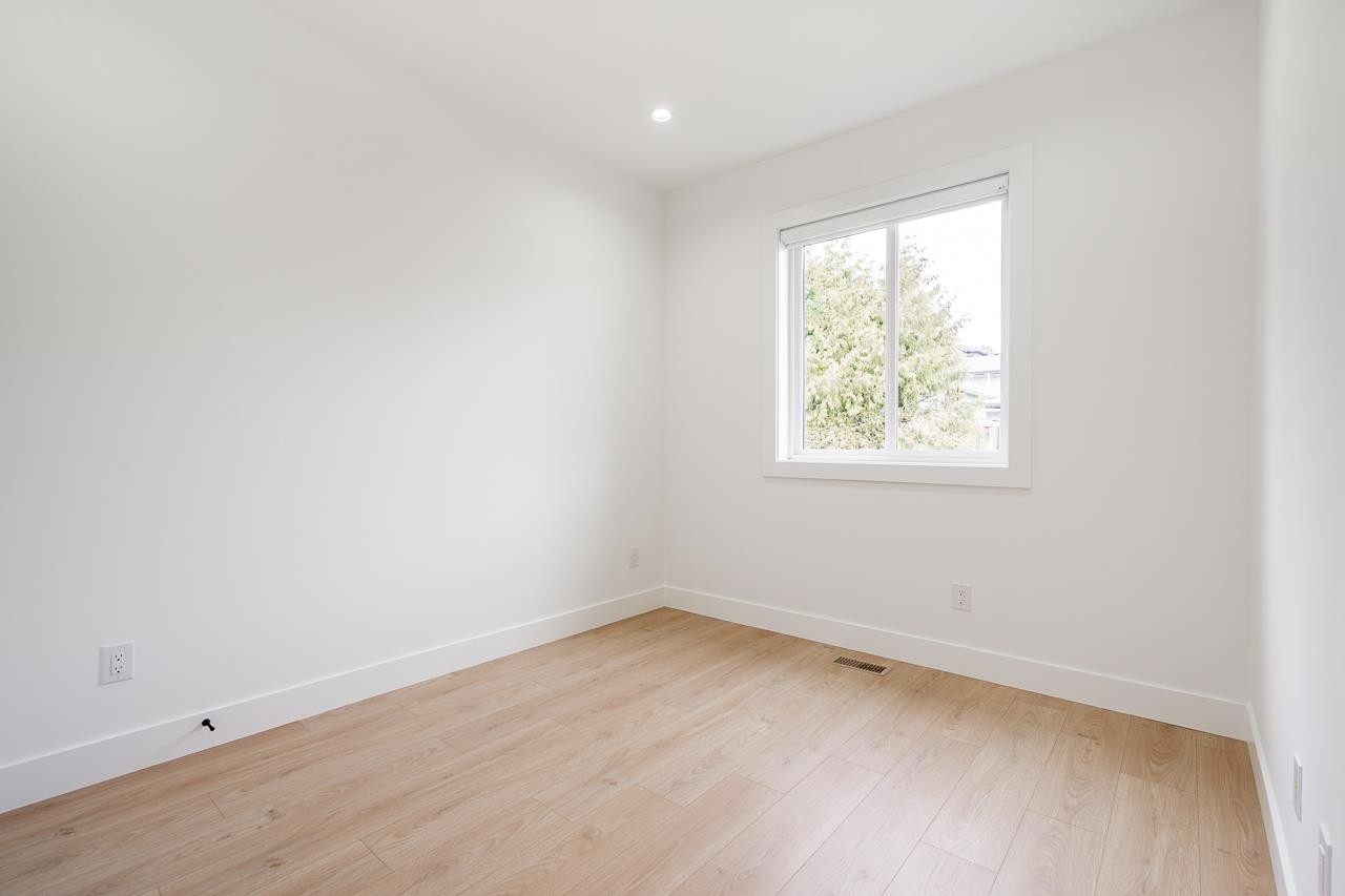 102-957 Edgar Avenue, Coquitlam, BC