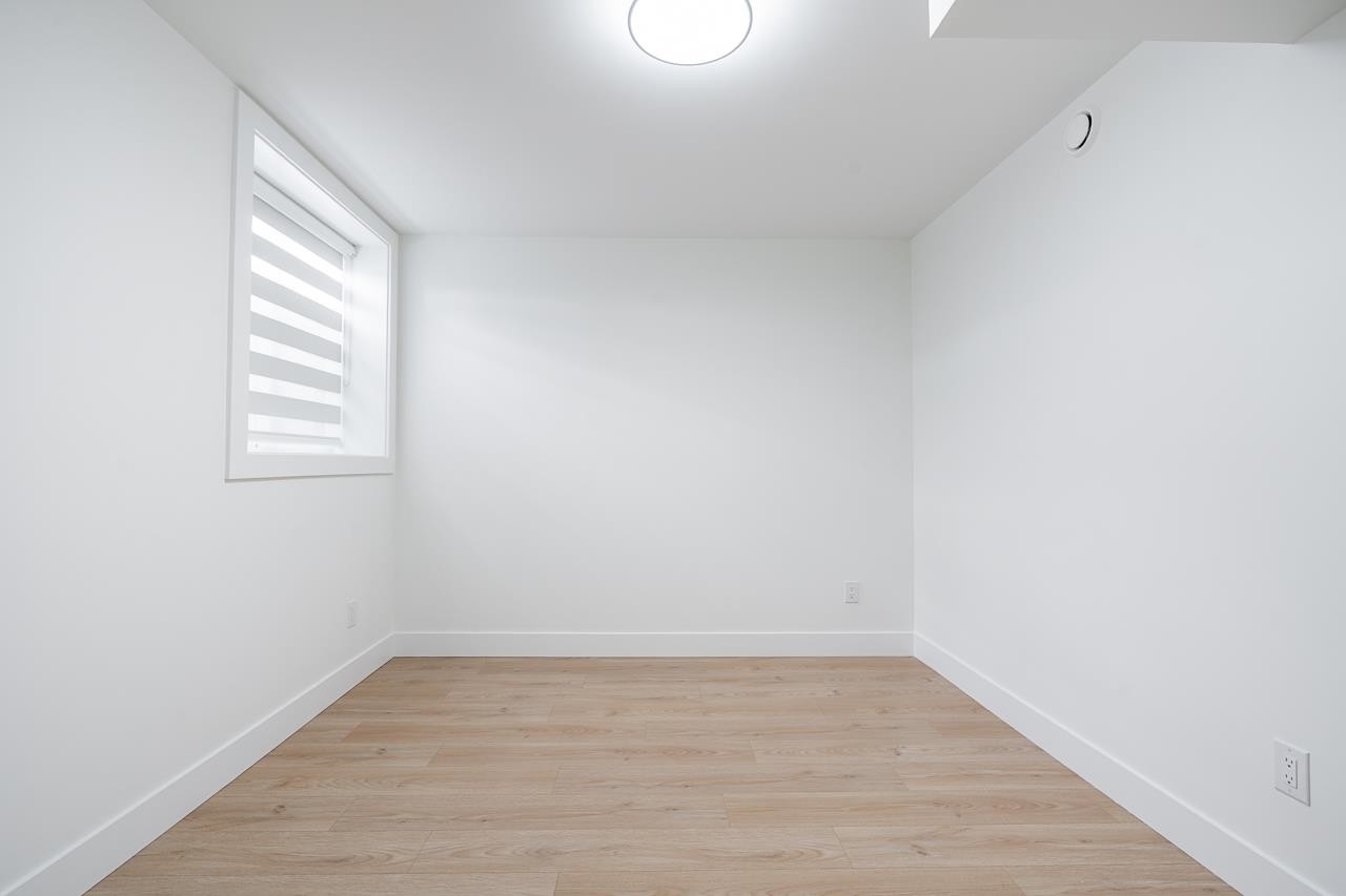 102-957 Edgar Avenue, Coquitlam, BC